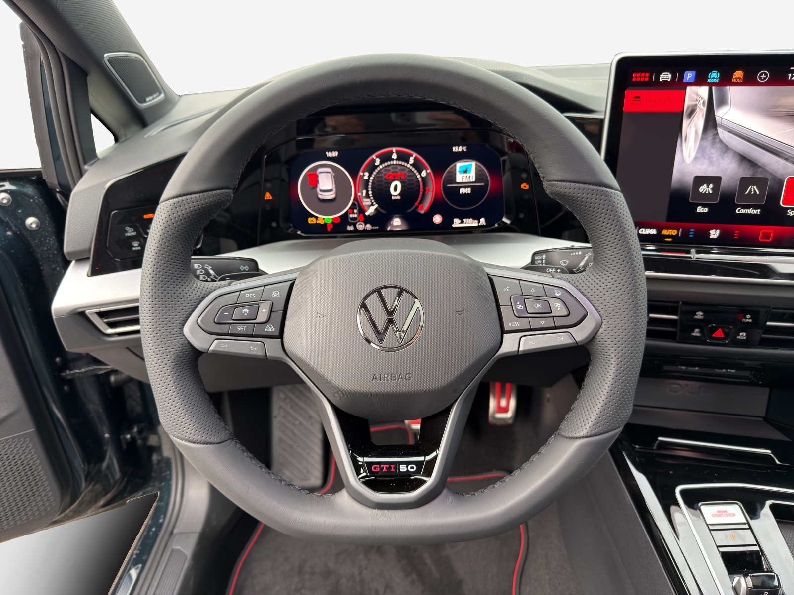 VW Golf 2.0 TSI GTI Edition 50 DSG-image-9