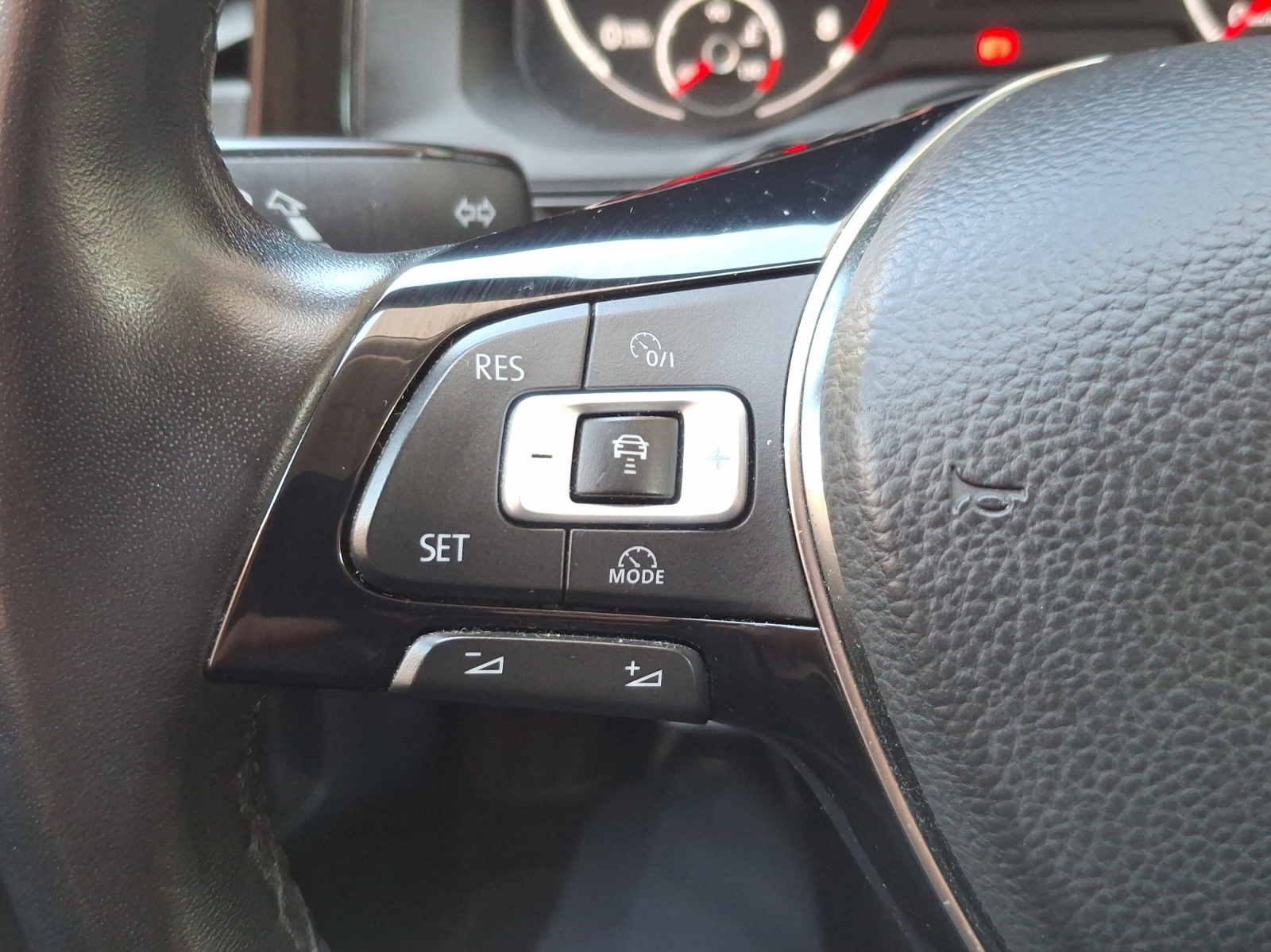 VW Polo 1.0 TSI BMT Comfortline-image-14