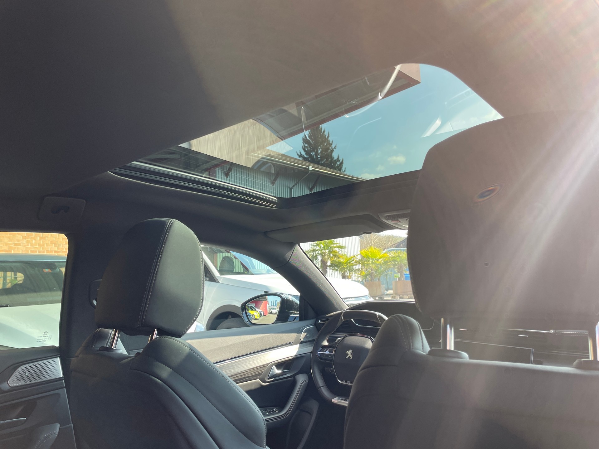 PEUGEOT 508 SW 1.2 Pure Tech GT Pack EAT8-image-8