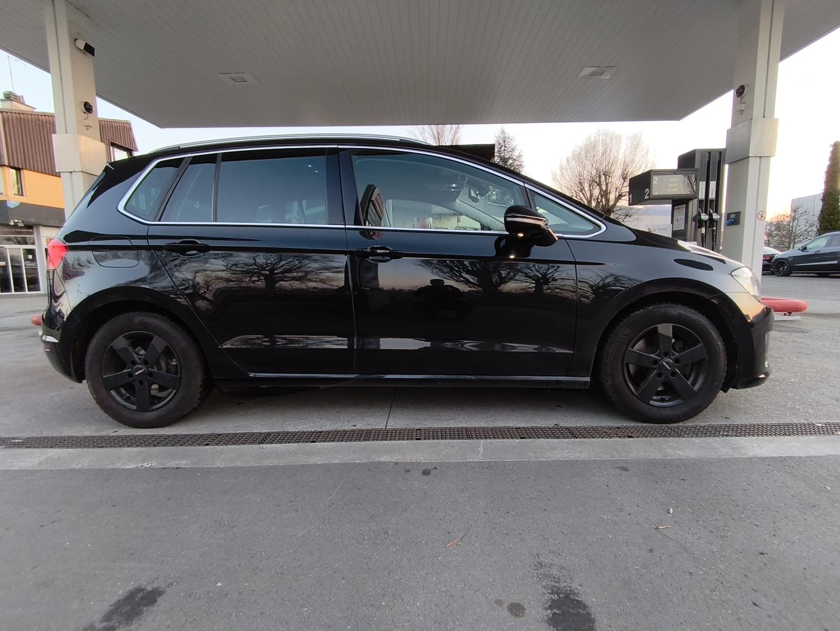 VW Golf Sportsvan 1.4 TSI Allstar DSG-image-5