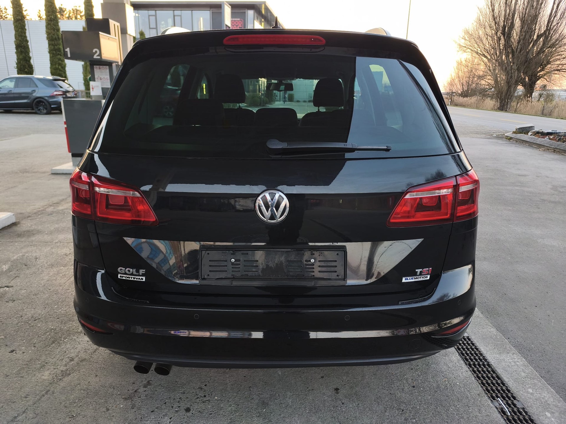VW Golf Sportsvan 1.4 TSI Allstar DSG-image-7