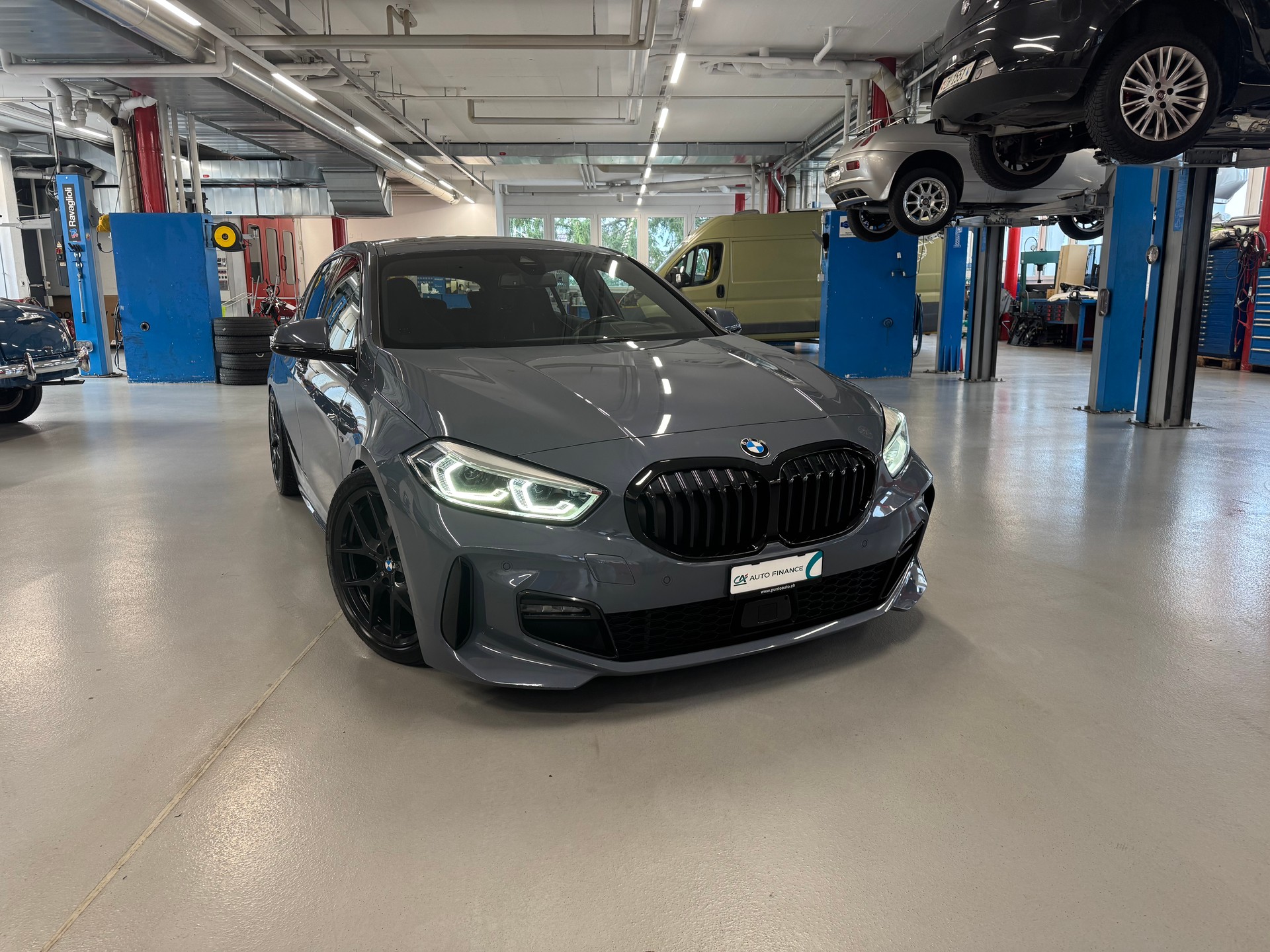 BMW 120d xDrive Steptronic M Sport-image-0