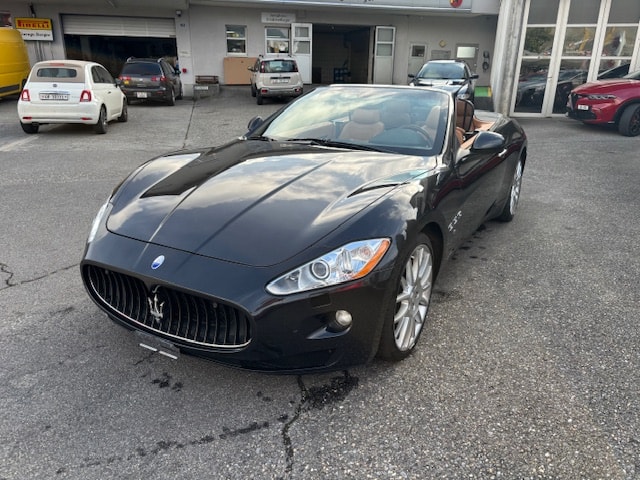 MASERATI GranCabrio Automatica-image-0