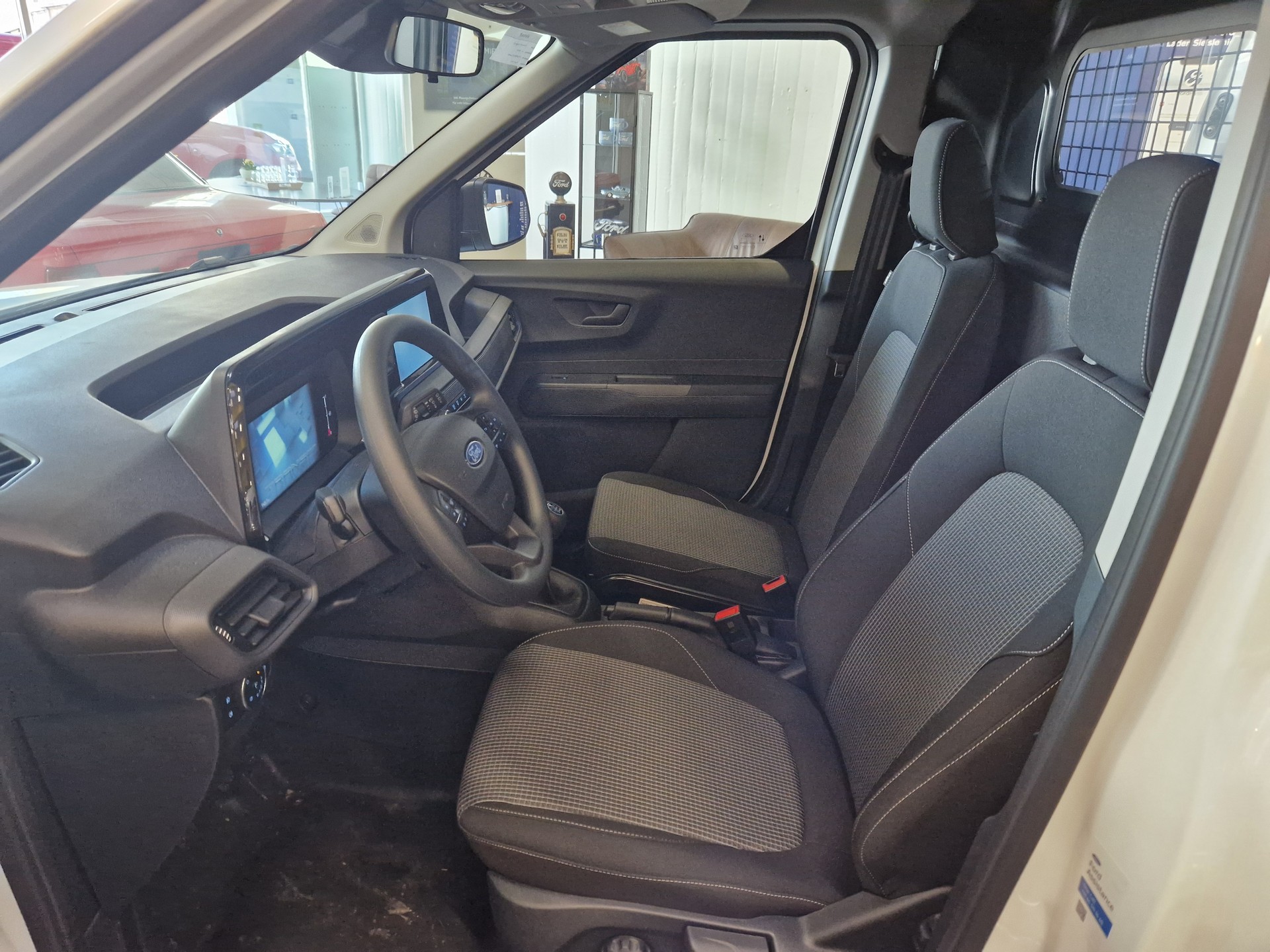 FORD Transit Courier Van 1.0 EcoBoost Trend-image-3