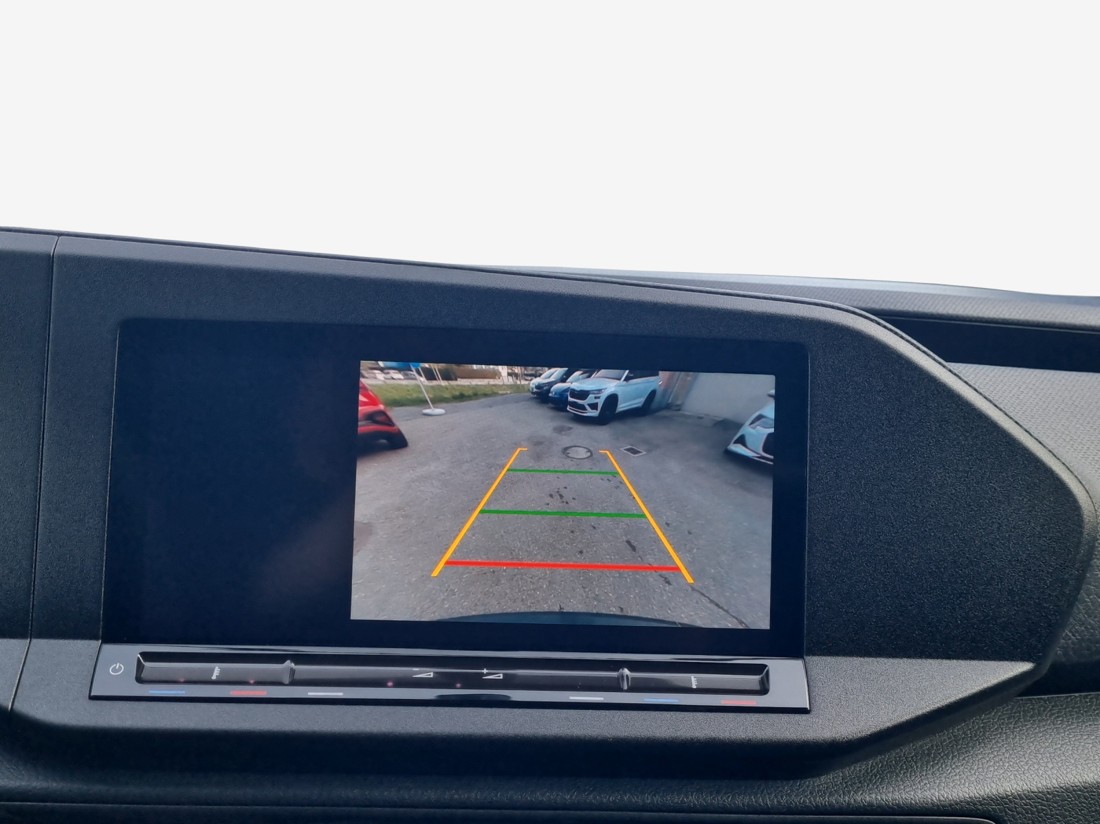 VW Caddy Cargo 2.0TDI Maxi 4Motion-image-13
