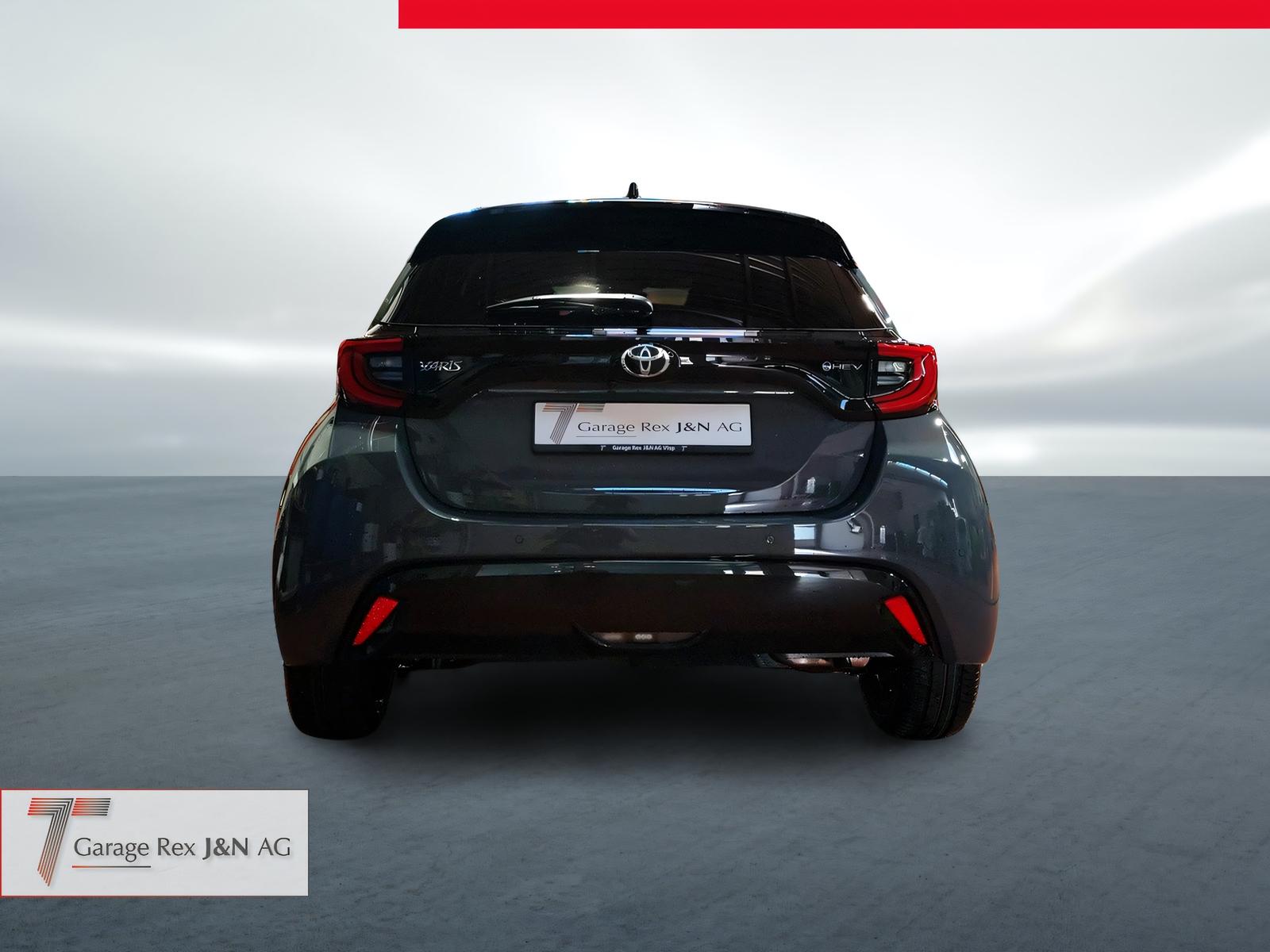 TOYOTA Yaris 1.5 VVT-i HSD Premium-image-3