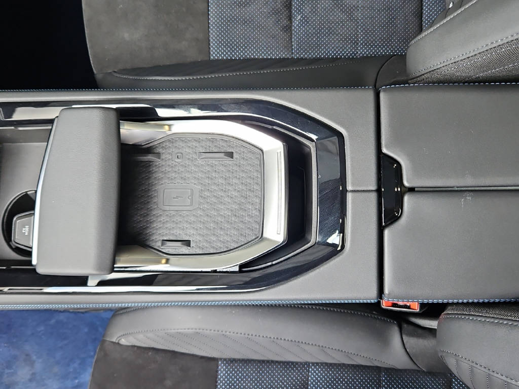 RENAULT Rafale 1.2 E-Tech Plug-in Atelier Alpine-image-8