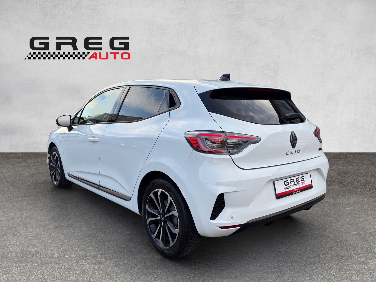 RENAULT Clio 1.6 E-Tech Techno-image-2