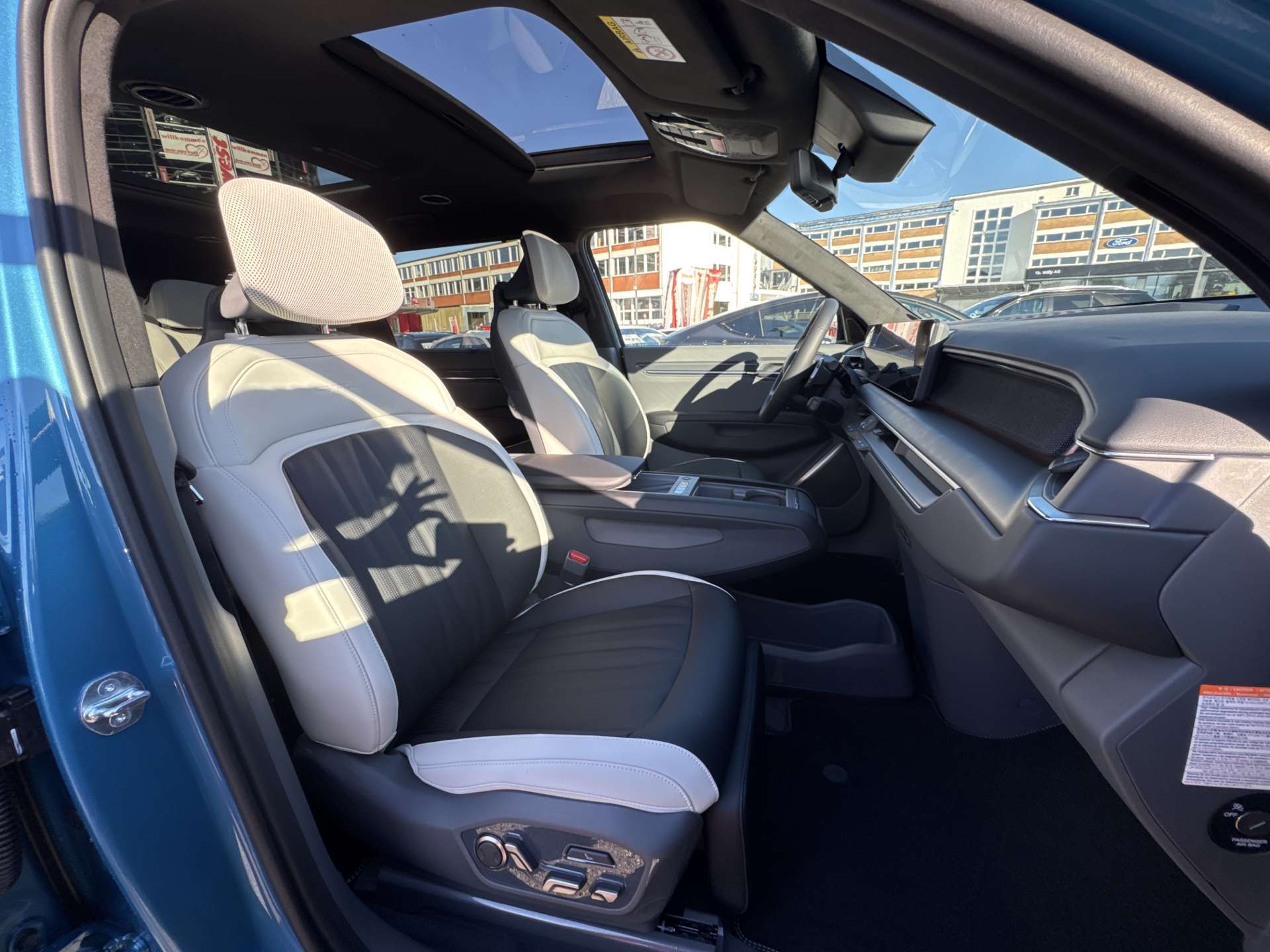 KIA EV9 99,8 kWh GT-Line 385PS 7-Plätzer 4x4 Automat-image-11