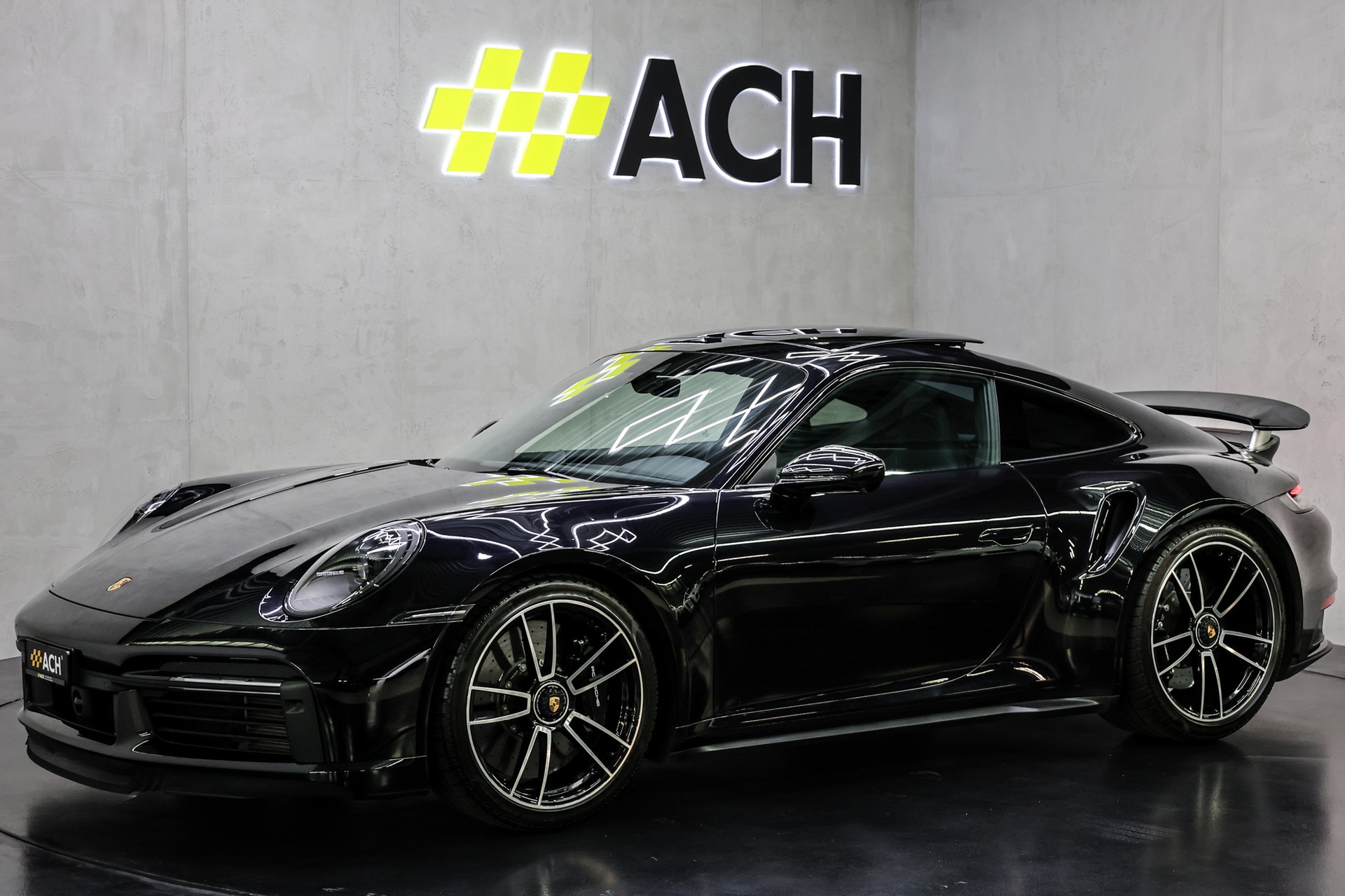 PORSCHE 911 Turbo S PDK-image-8