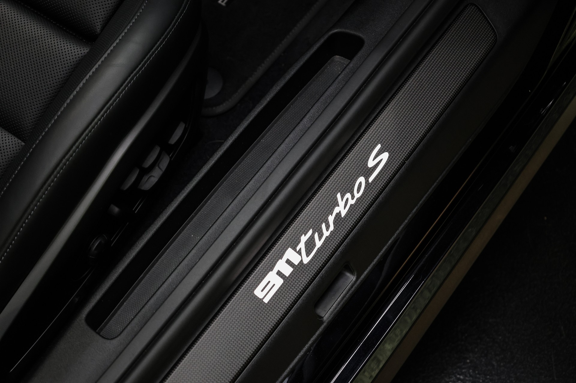 PORSCHE 911 Turbo S PDK-image-41
