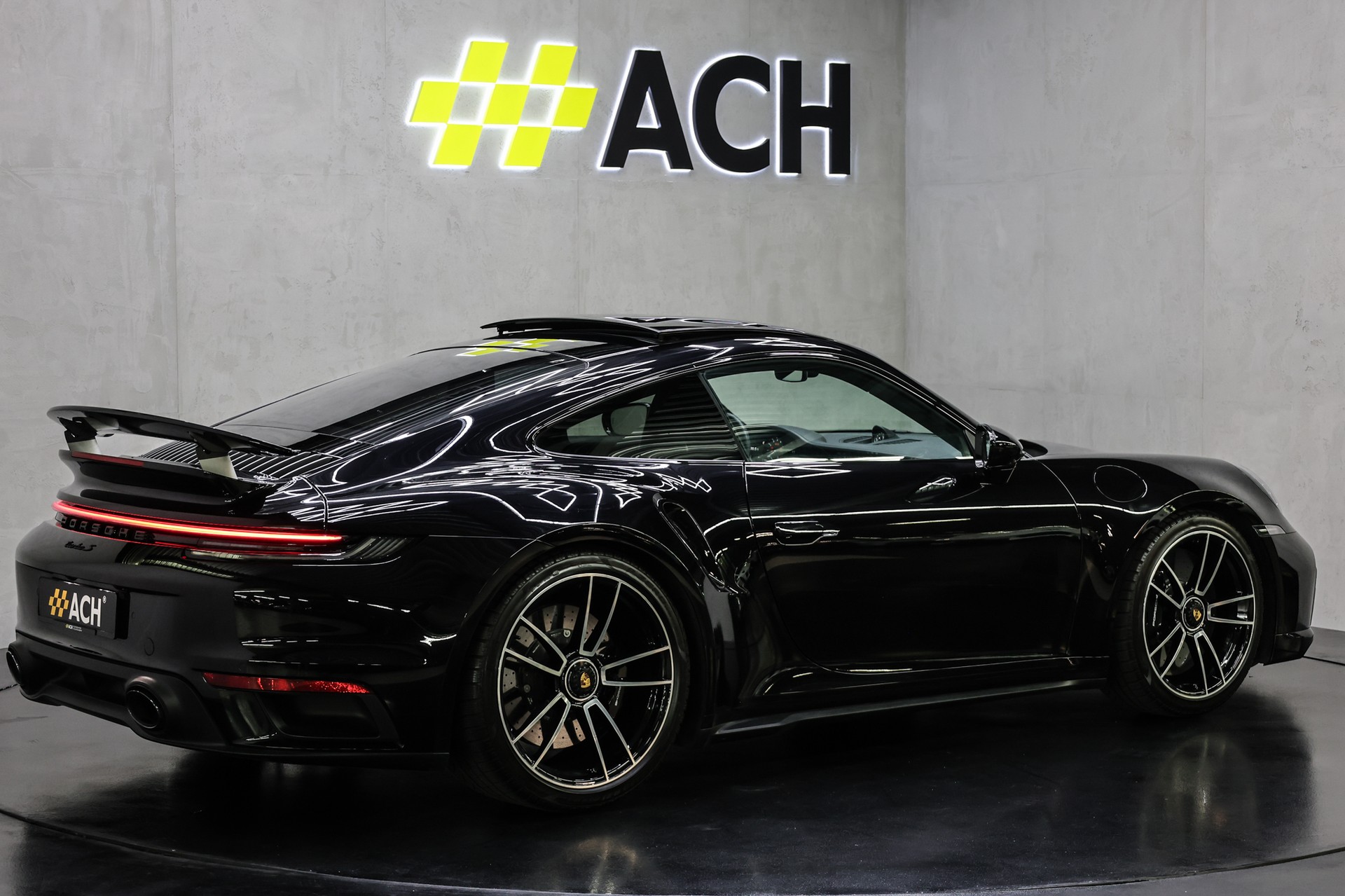 PORSCHE 911 Turbo S PDK-image-11