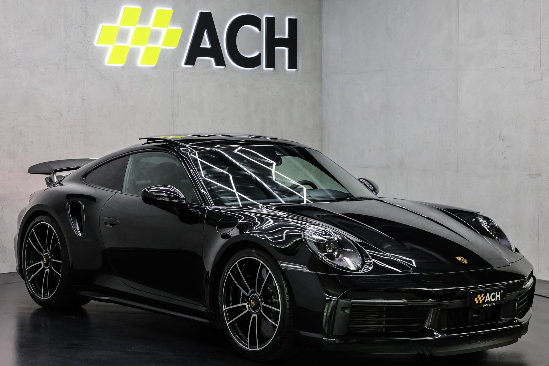 PORSCHE 911 Turbo S PDK-image-0