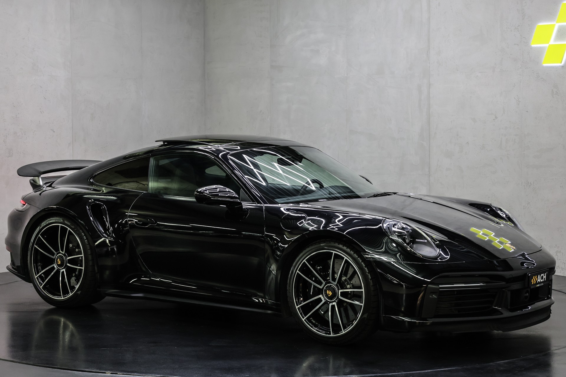 PORSCHE 911 Turbo S PDK-image-9