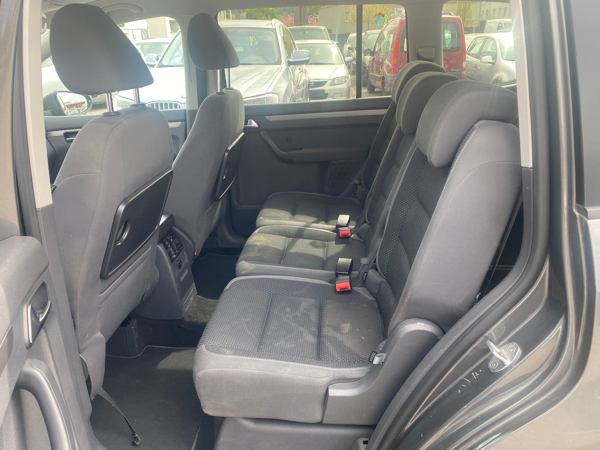 VW Touran 1.6 TDI Comfortline DSG-image-11