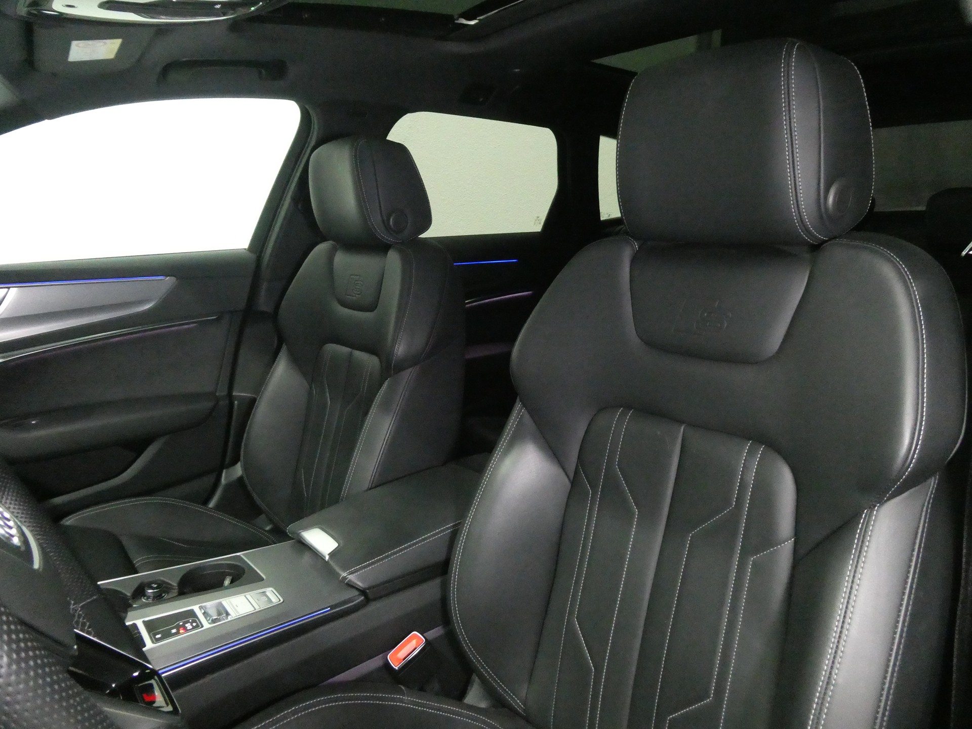 AUDI A6 Avant 55 TFSI S-Line quattro S-tronic - Panorama - Navigation - Leder - Head-Up - Kamera - 340 PS-image-9