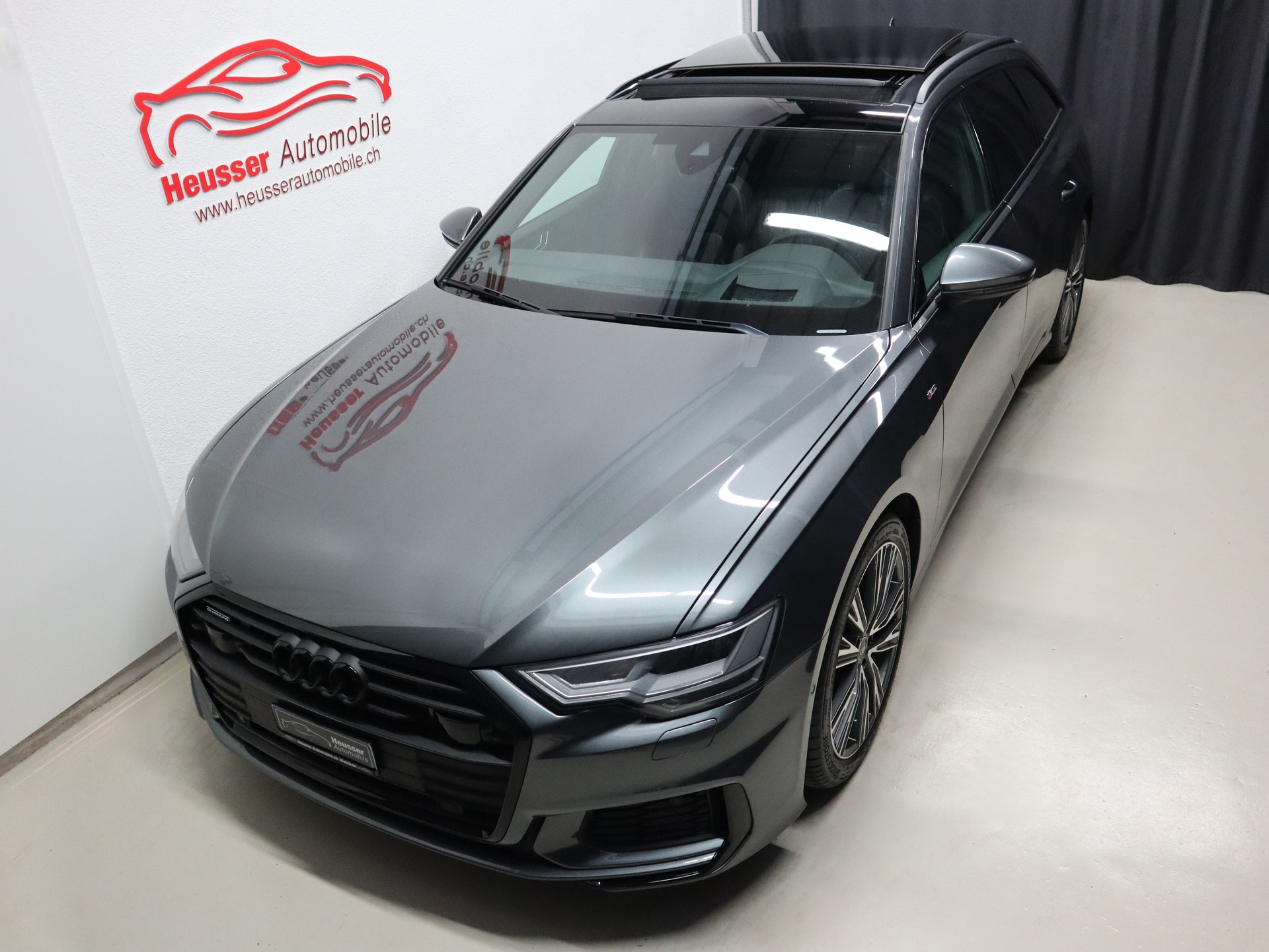 AUDI A6 Avant 55 TFSI S-Line quattro S-tronic - Panorama - Navigation - Leder - Head-Up - Kamera - 340 PS-showroom-element-2