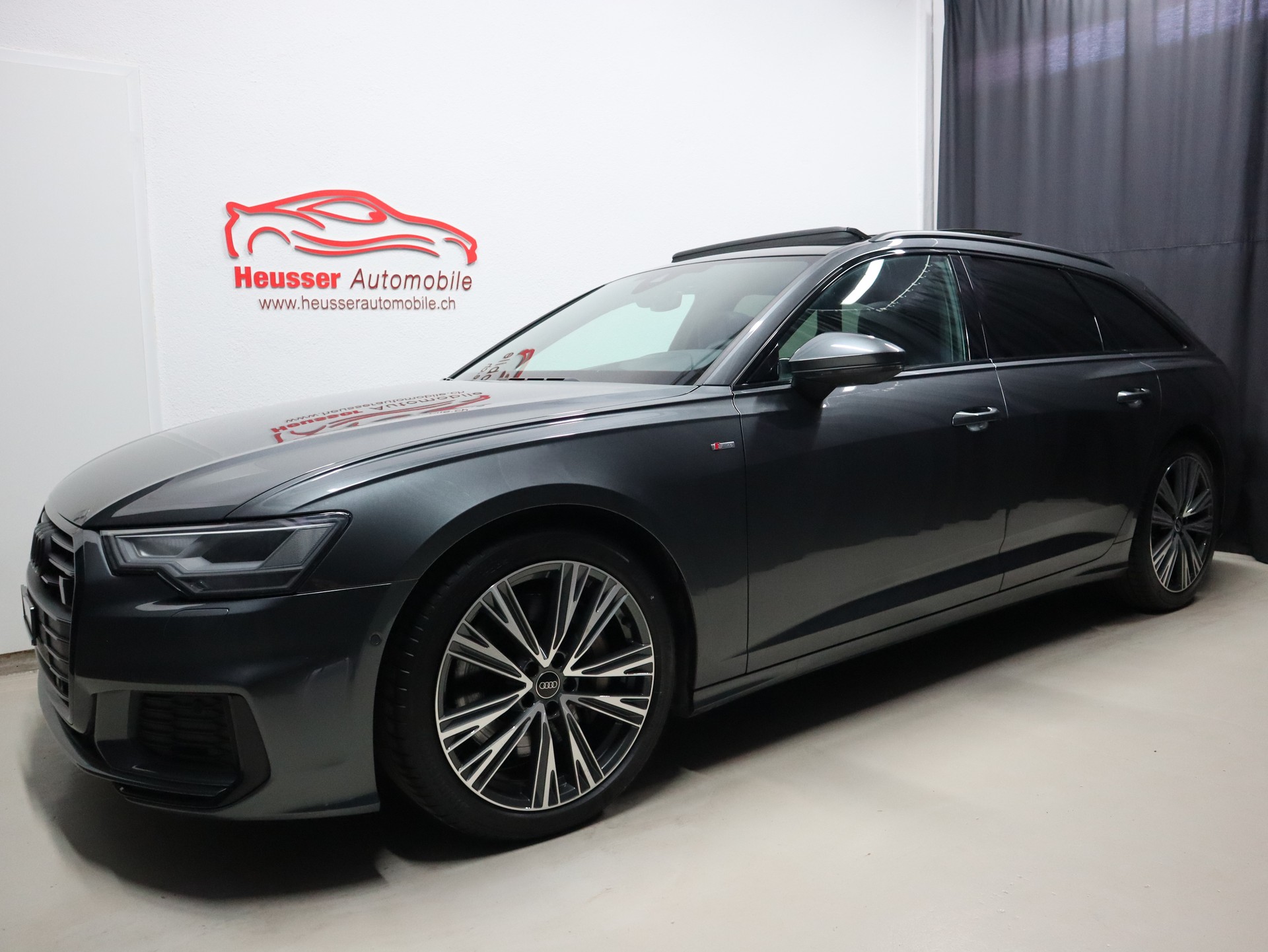 AUDI A6 Avant 55 TFSI S-Line quattro S-tronic - Panorama - Navigation - Leder - Head-Up - Kamera - 340 PS-showroom-element-1