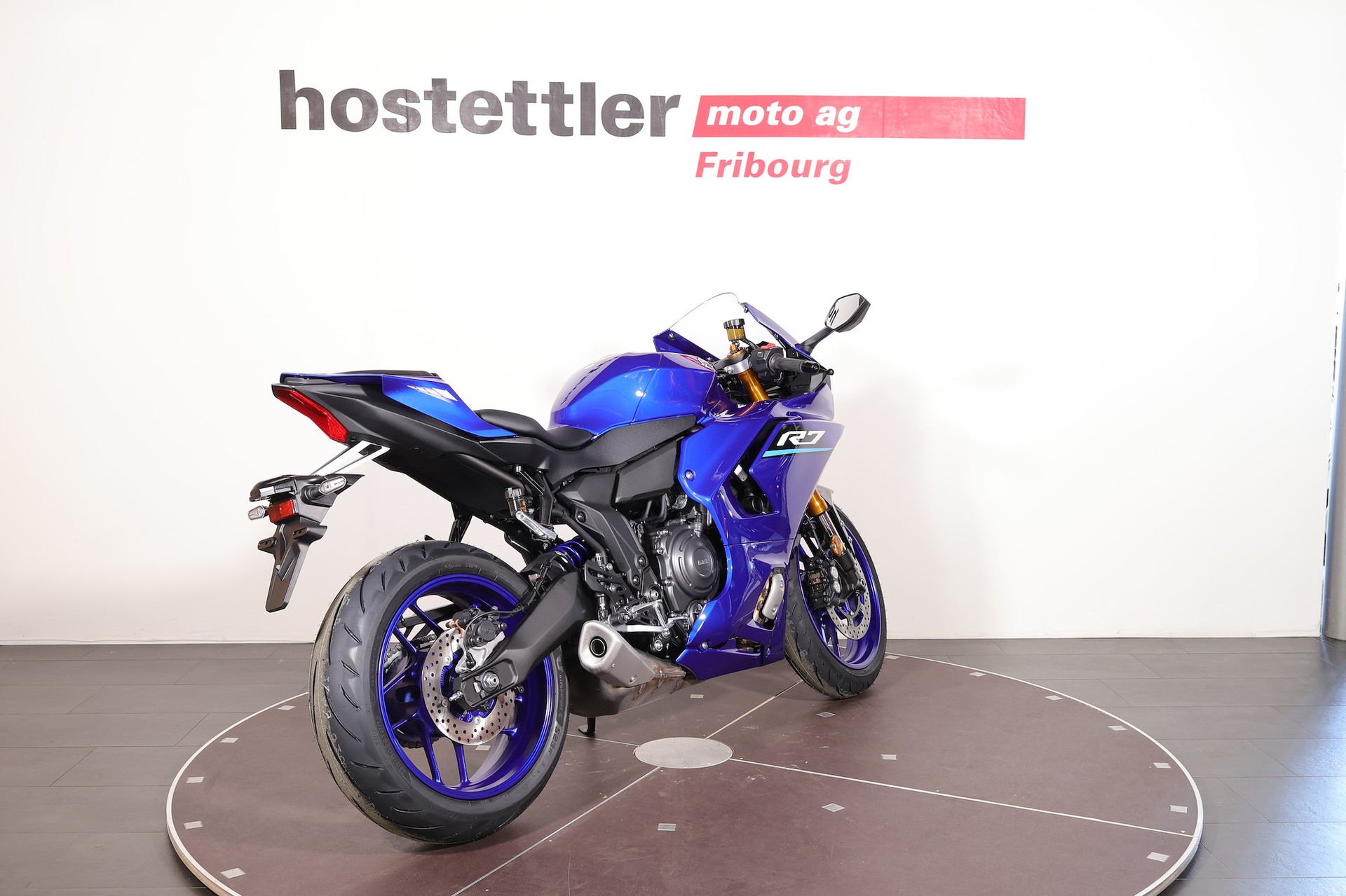 YAMAHA R7 35 kW-showroom-element-3