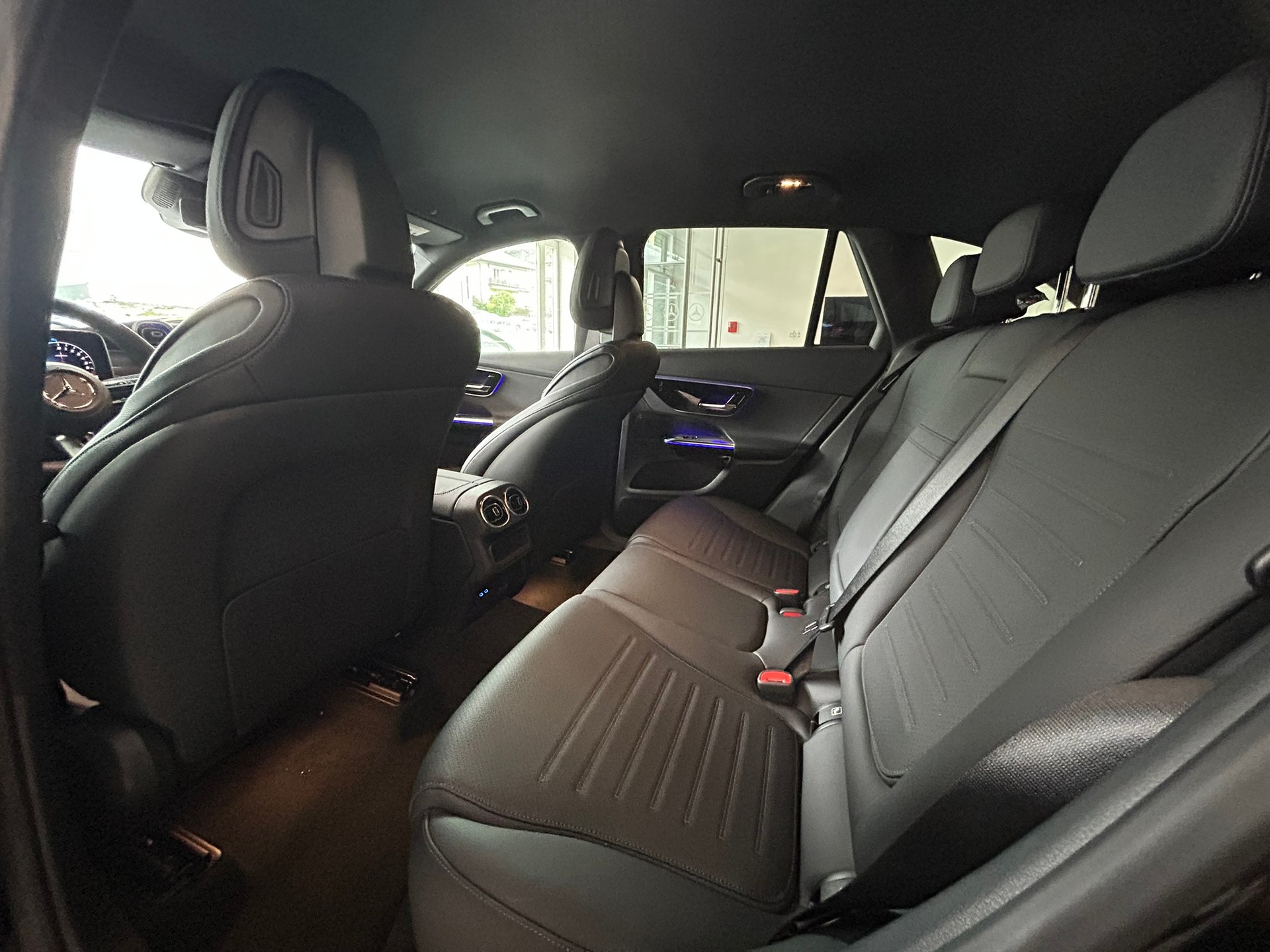 MERCEDES-BENZ GLC 400 e 4Matic EQ Star 9G-Tronic-image-12