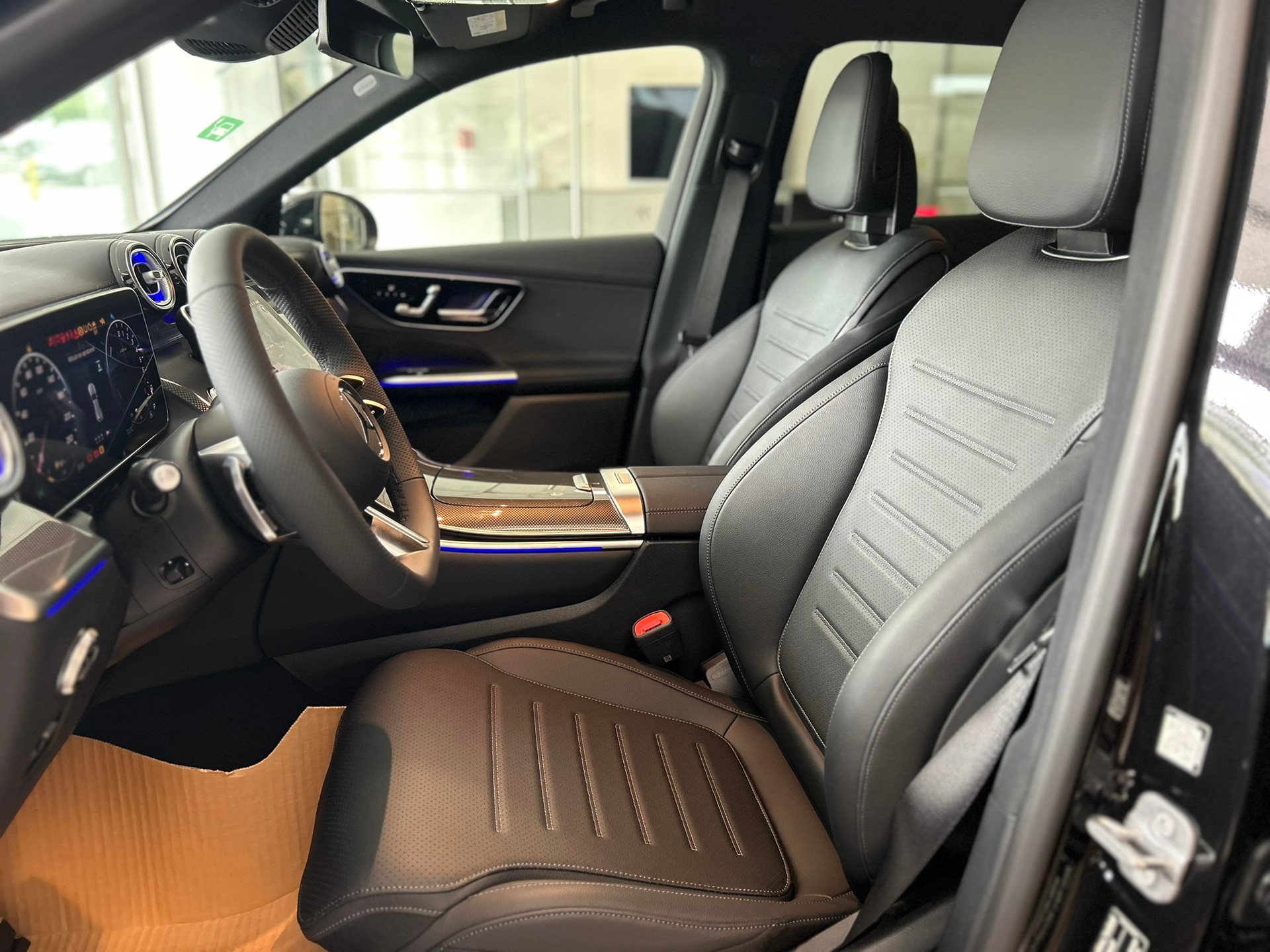 MERCEDES-BENZ GLC 400 e 4Matic EQ Star 9G-Tronic-image-10