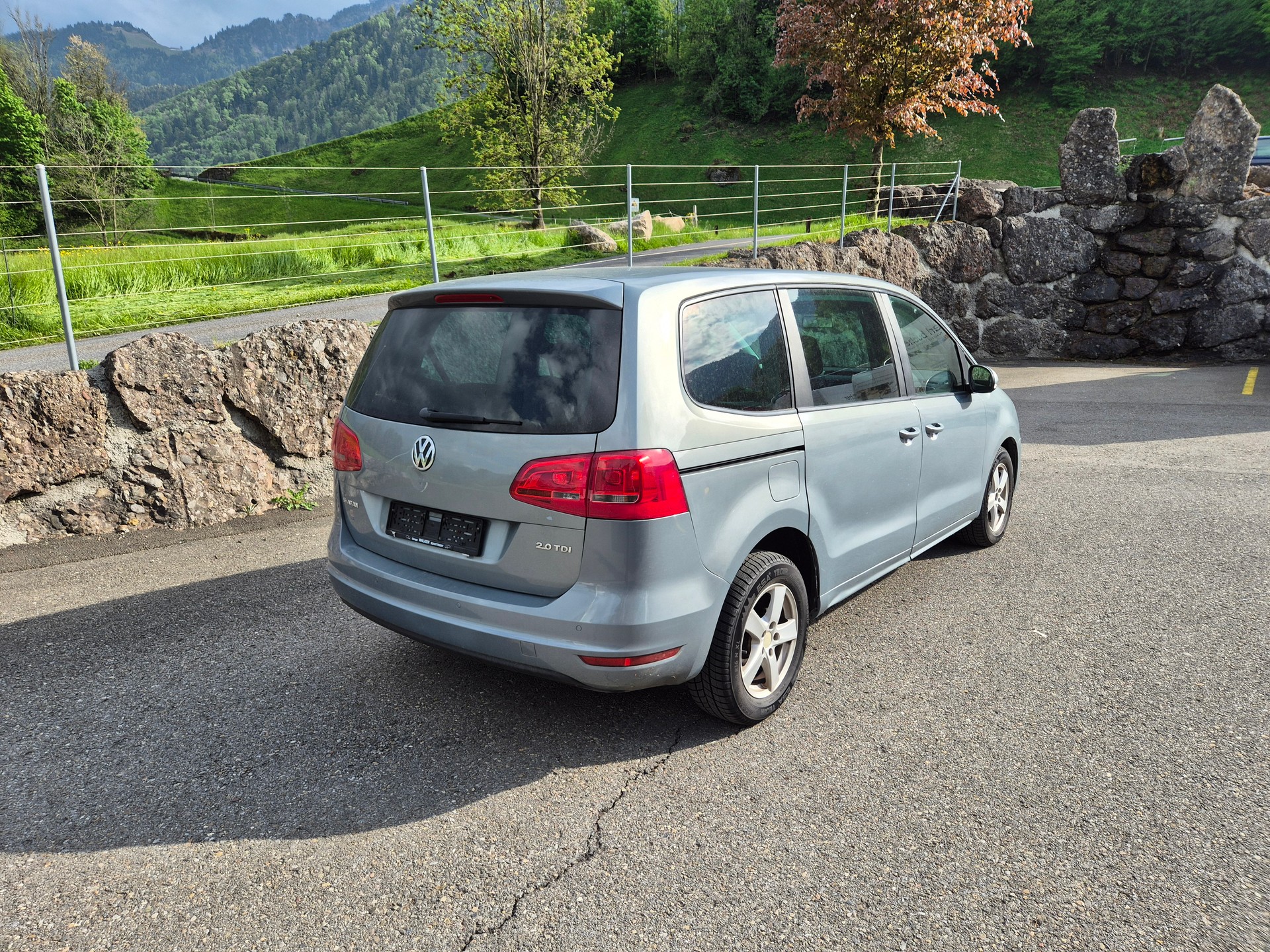 VW Sharan 2.0 TDI BMT Comfortline DSG *7 Plätzer*-image-4