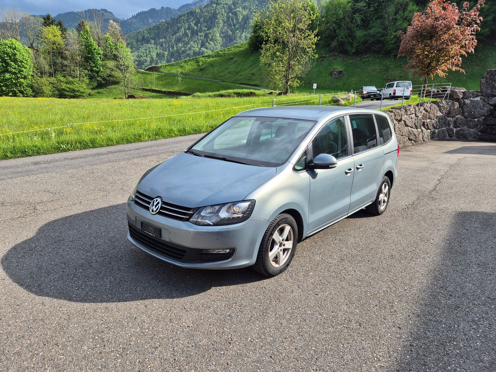 VW Sharan 2.0 TDI BMT Comfortline DSG *7 Plätzer*-image-0