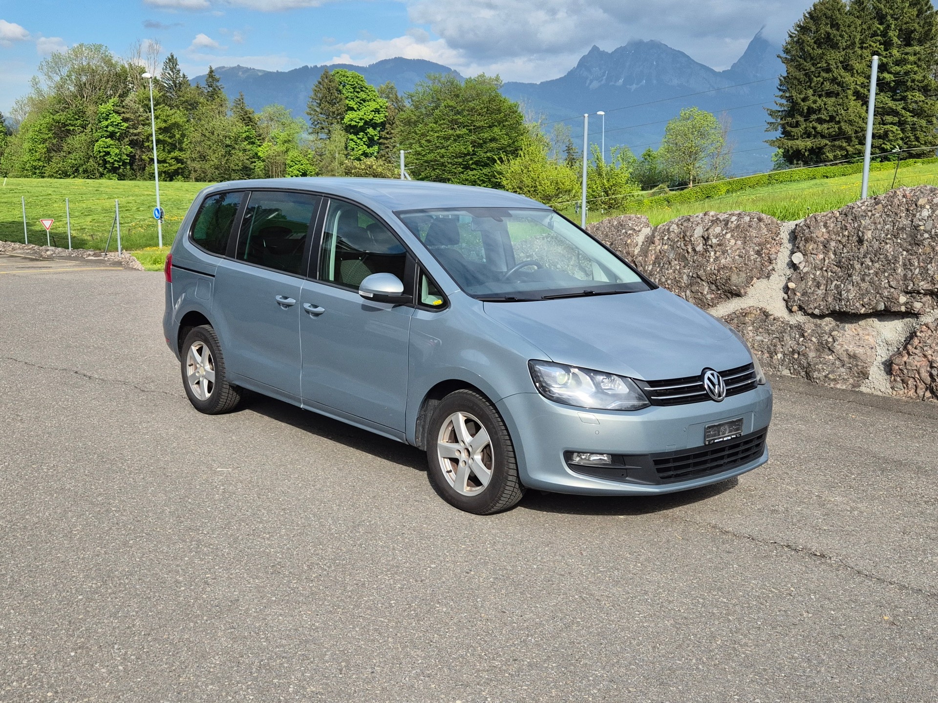VW Sharan 2.0 TDI BMT Comfortline DSG *7 Plätzer*-image-3