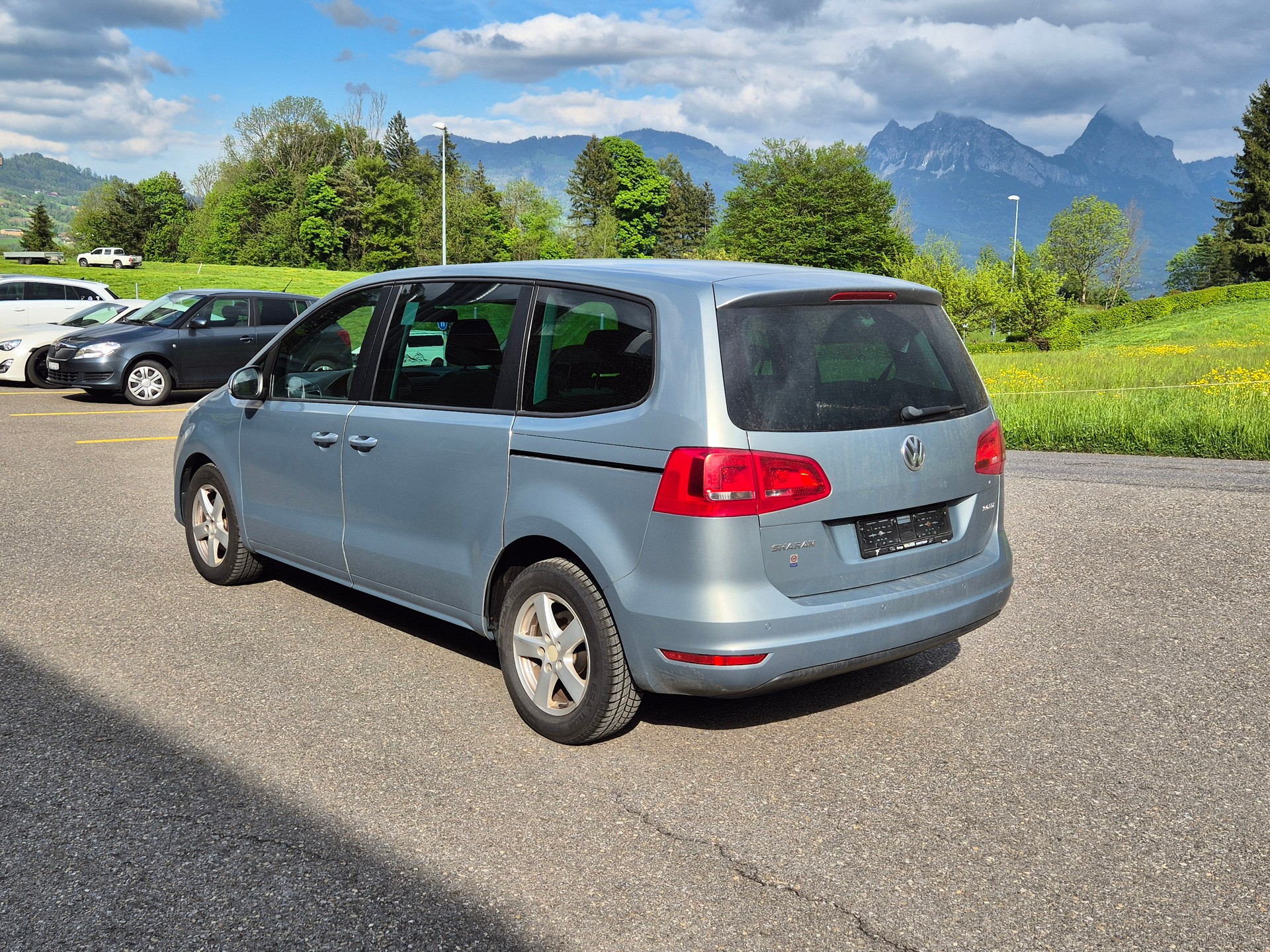 VW Sharan 2.0 TDI BMT Comfortline DSG *7 Plätzer*-image-2