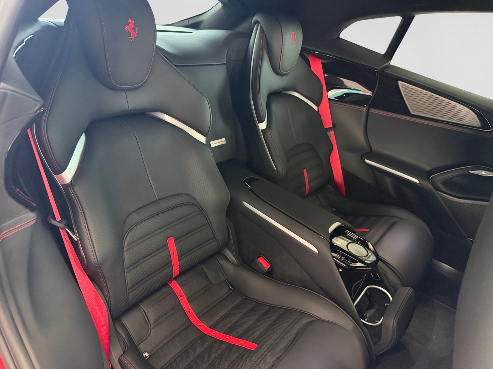 FERRARI Purosangue 6.5 V12-image-17