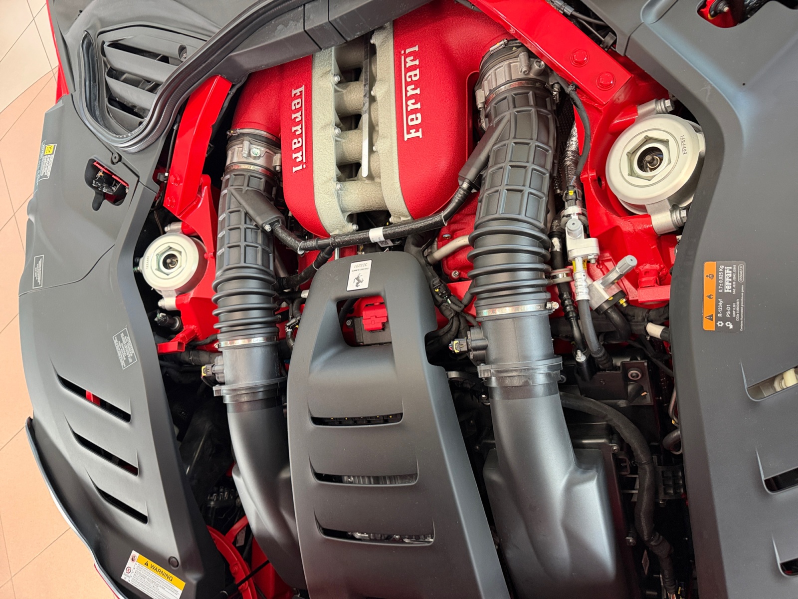 FERRARI Purosangue 6.5 V12-image-19