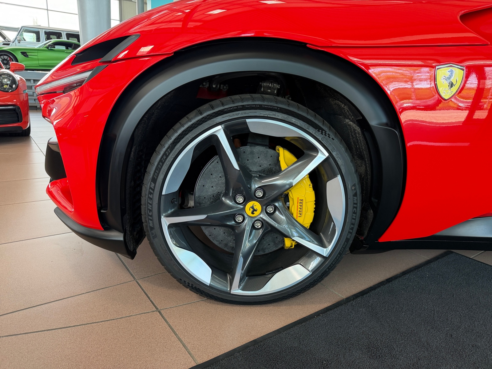 FERRARI Purosangue 6.5 V12-image-8