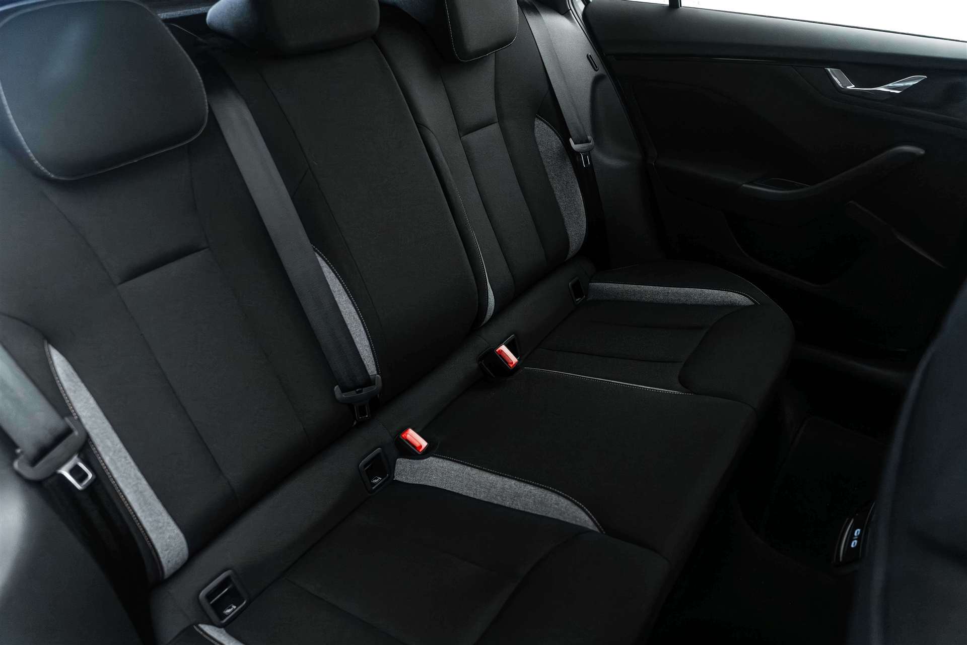 SKODA Kamiq 1.5 TSI Selection DSG-image-14