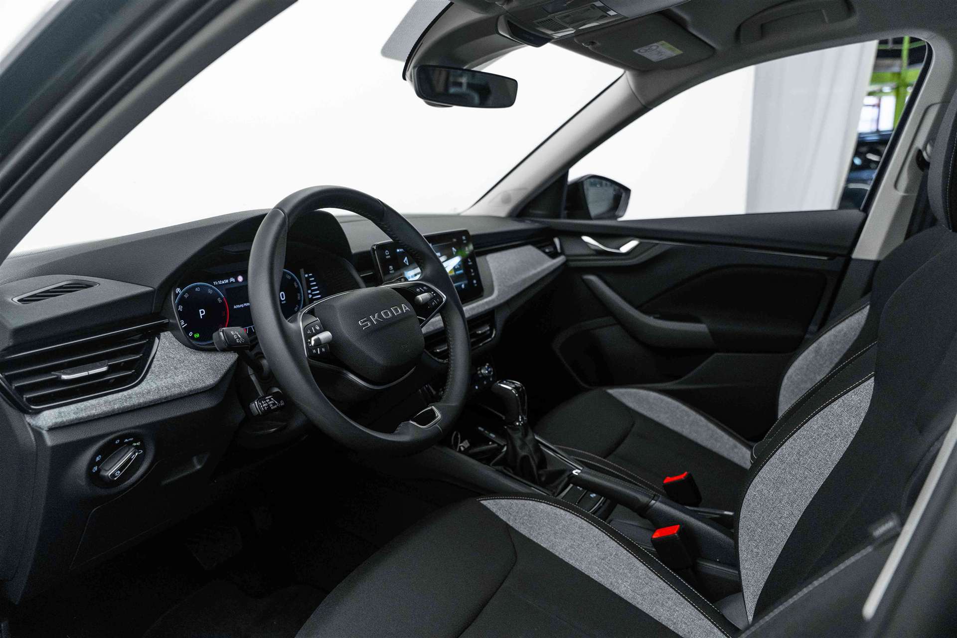 SKODA Kamiq 1.5 TSI Selection DSG-image-8