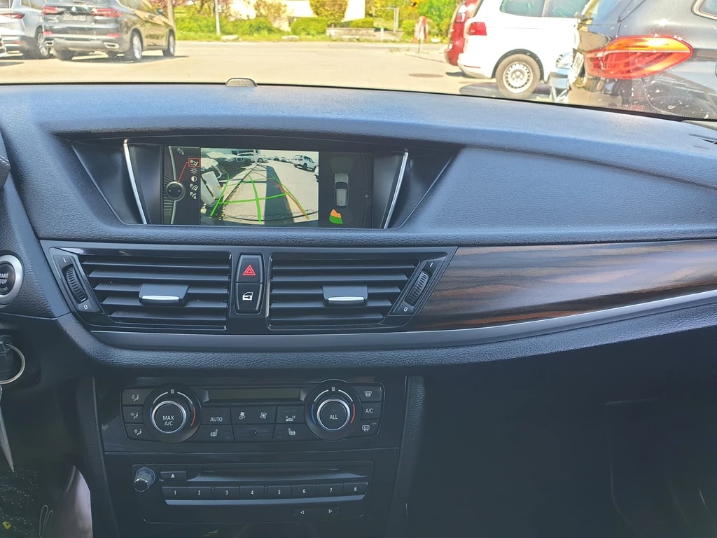 BMW X1 xDrive 20d xLine Steptronic ** Voll-Leder ** Gr-Navi ** RF-Kamera ** Sitzheizung ** Tempomat ** Ab MFK-image-8