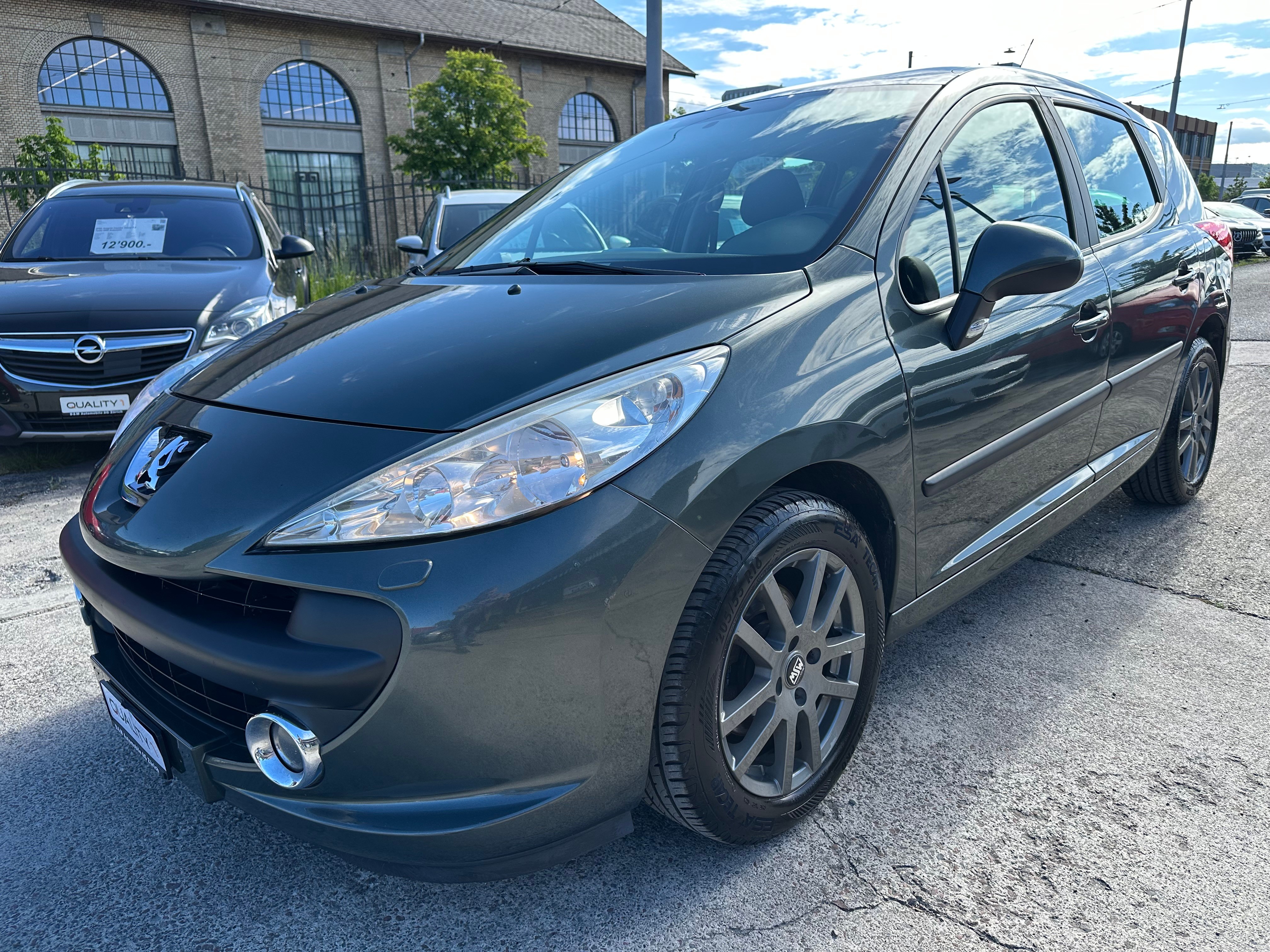 Car photo