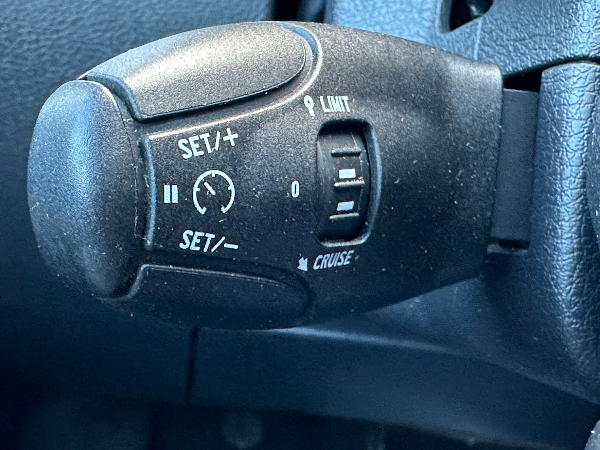 PEUGEOT 207 SW 1.6 16V Sport Automatic-image-19