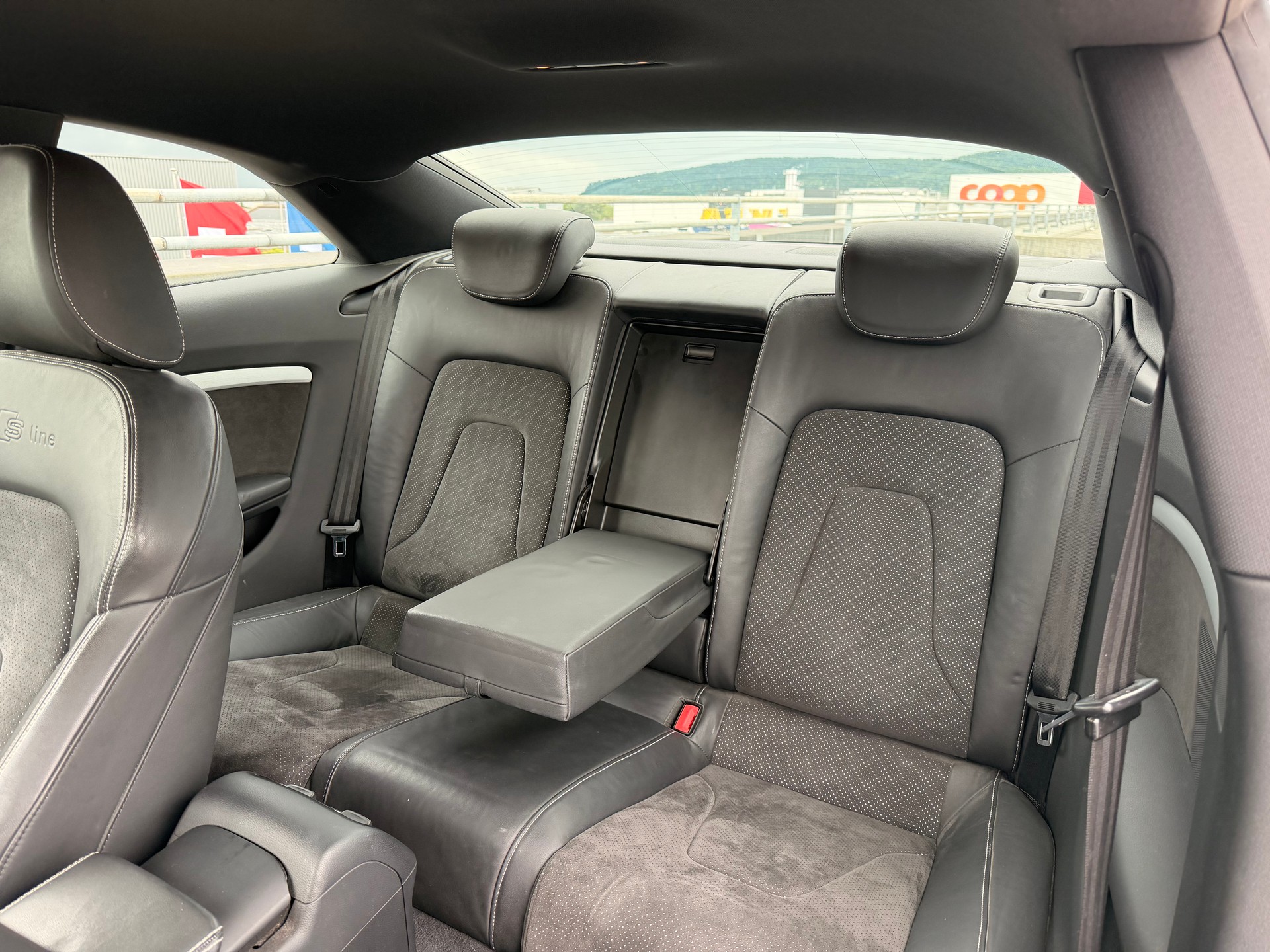 AUDI 3.2 FSI Coupe Quattro multitronic-image-10