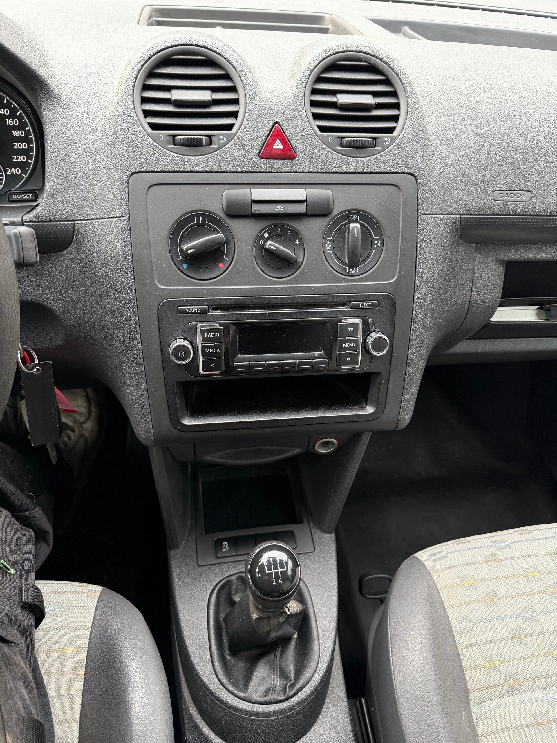 VW Caddy 1.2 TSI-image-9