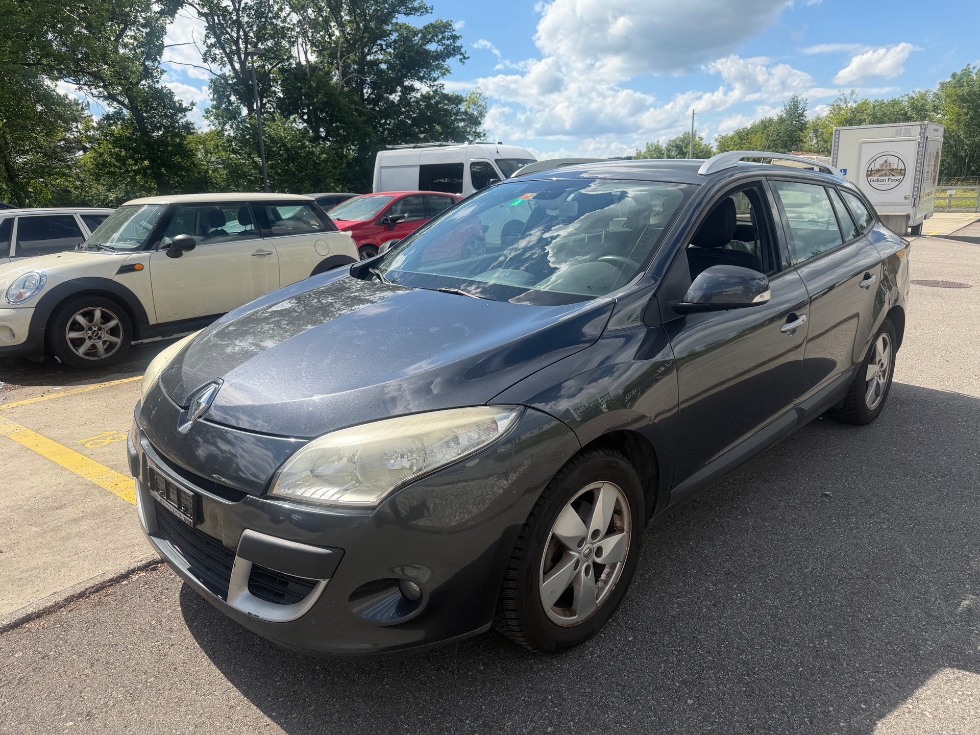 RENAULT Mégane Grandtour 1.4 16V Turbo Dynamique-image-0