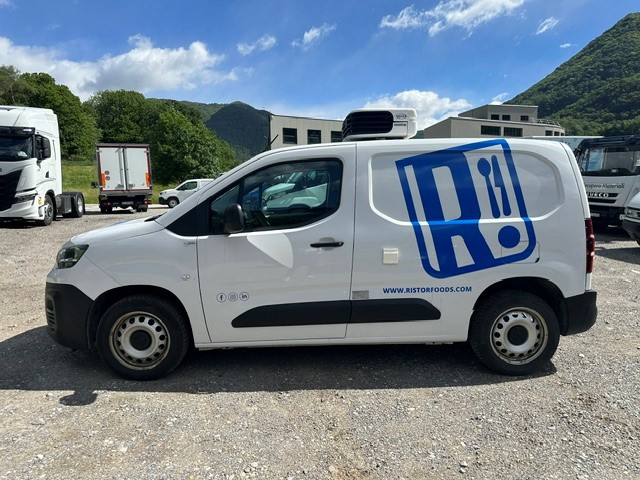 FIAT Doblo 1.5 BlueHDi L1 1000kg Swiss Edition A-showroom-element-2