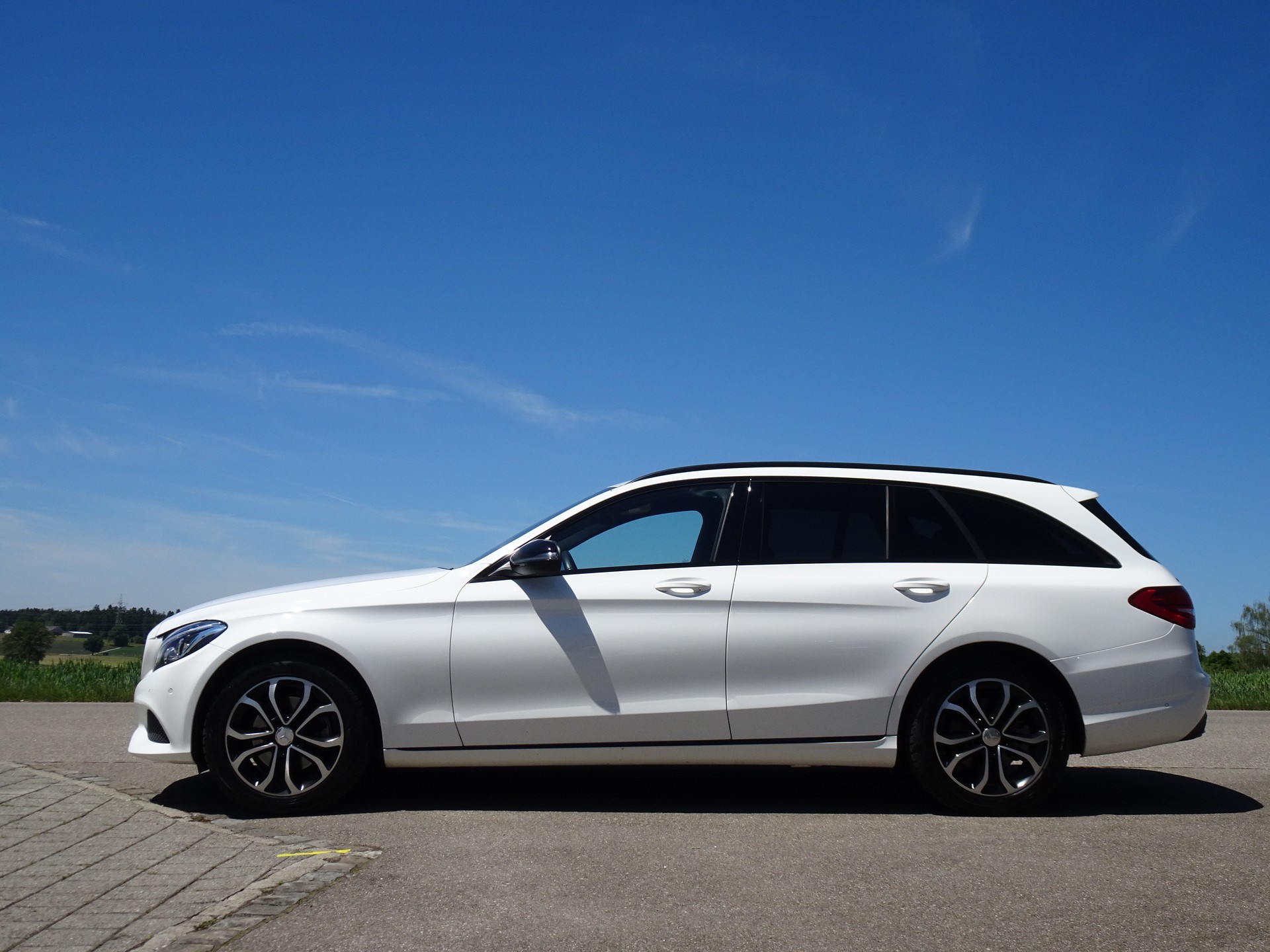 MERCEDES-BENZ C 220 BlueTEC Swiss Star Avantgarde 7G-Tronic-image-1