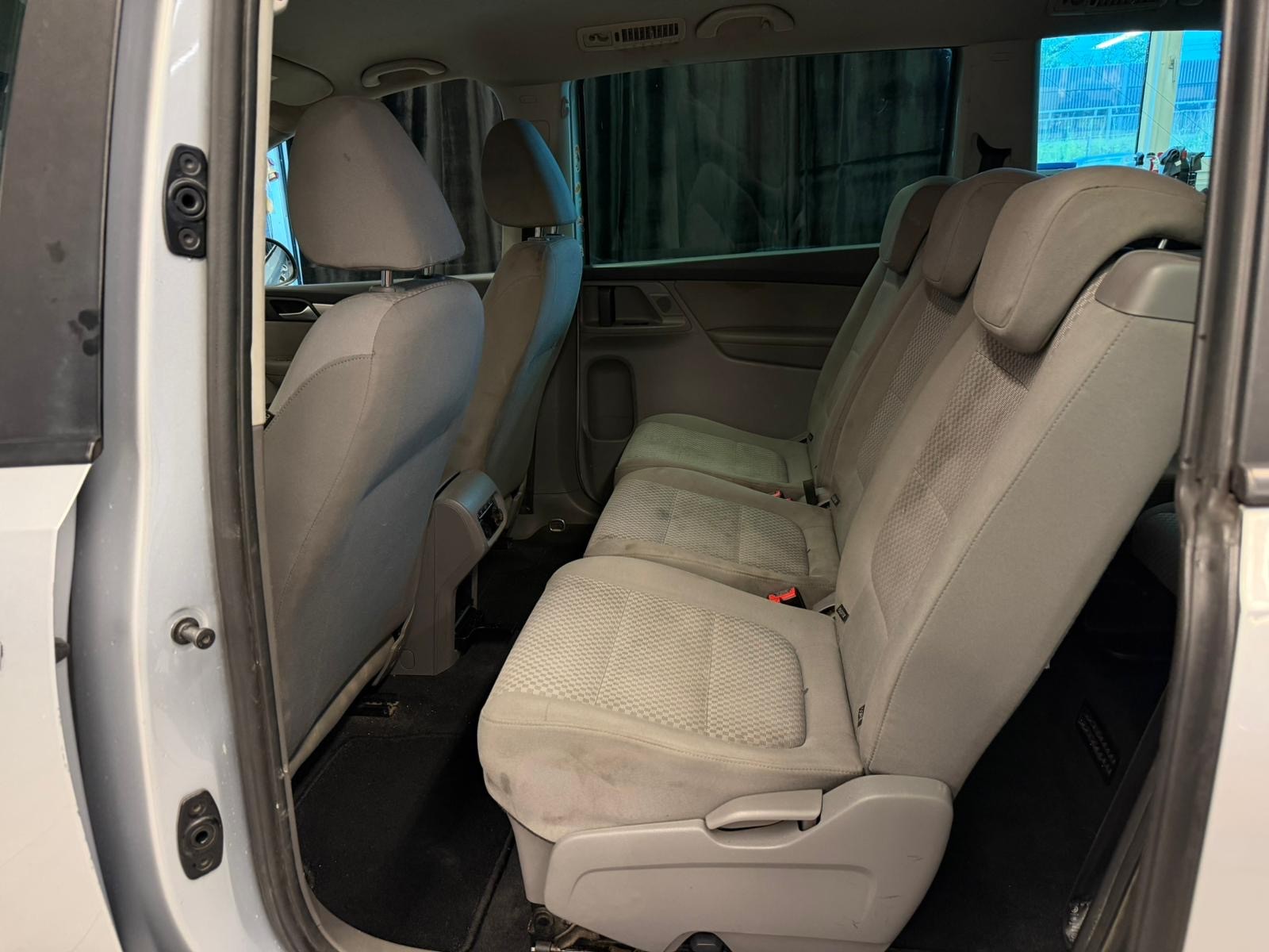 SEAT Alhambra 2.0 TDI Reference 4Drive-image-12
