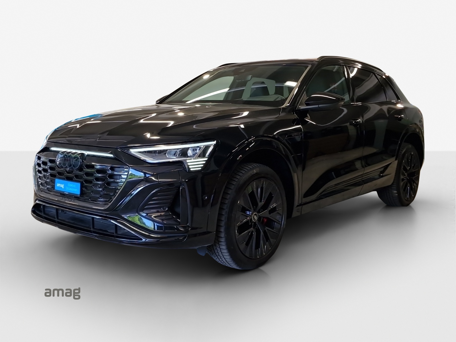AUDI Q8 55 e-tron Black Edition quattro-image-0