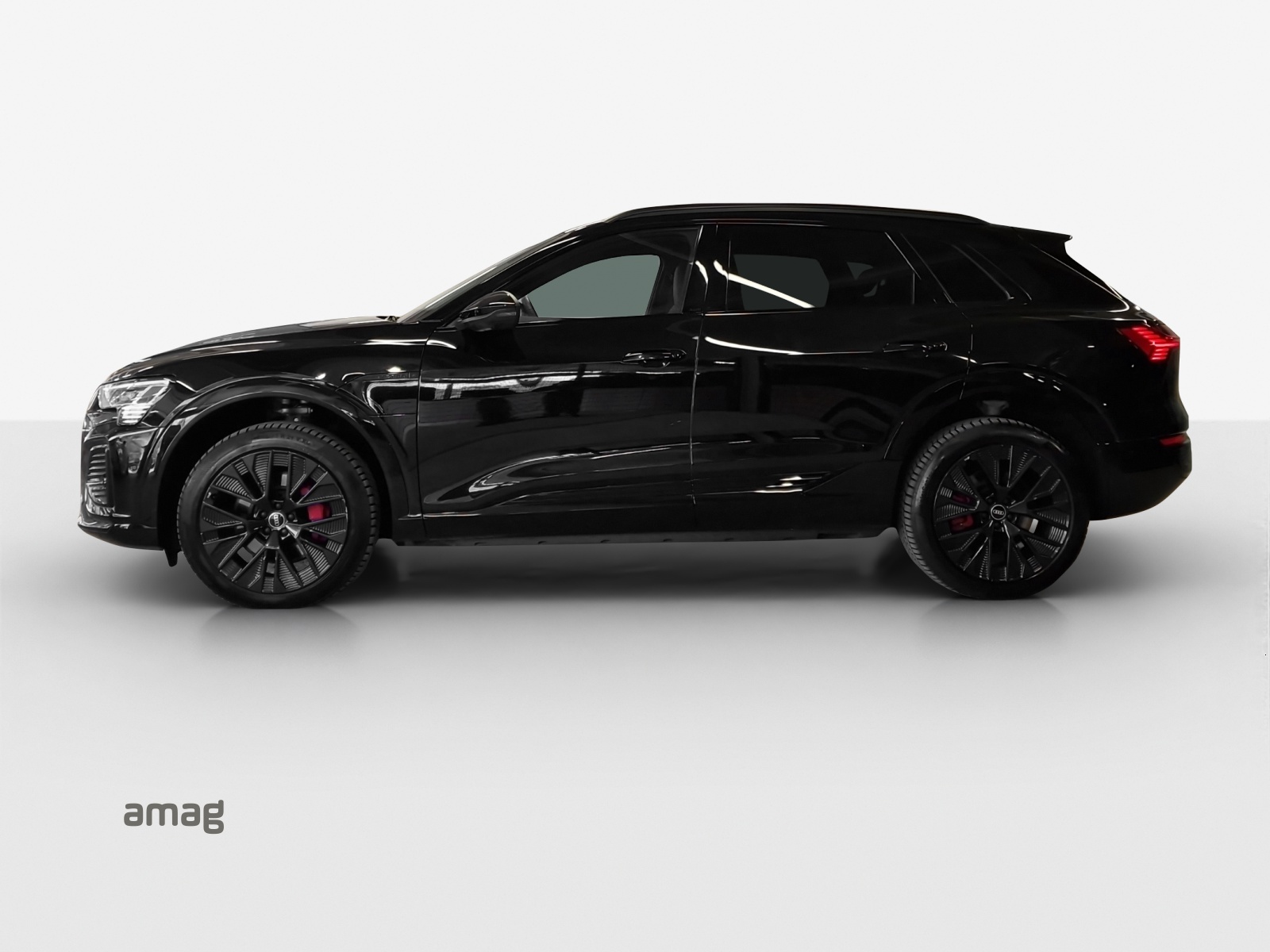 AUDI Q8 55 e-tron Black Edition quattro-image-1