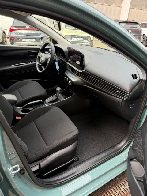 HYUNDAI i20 1.0 T-GDi Amplia-image-10