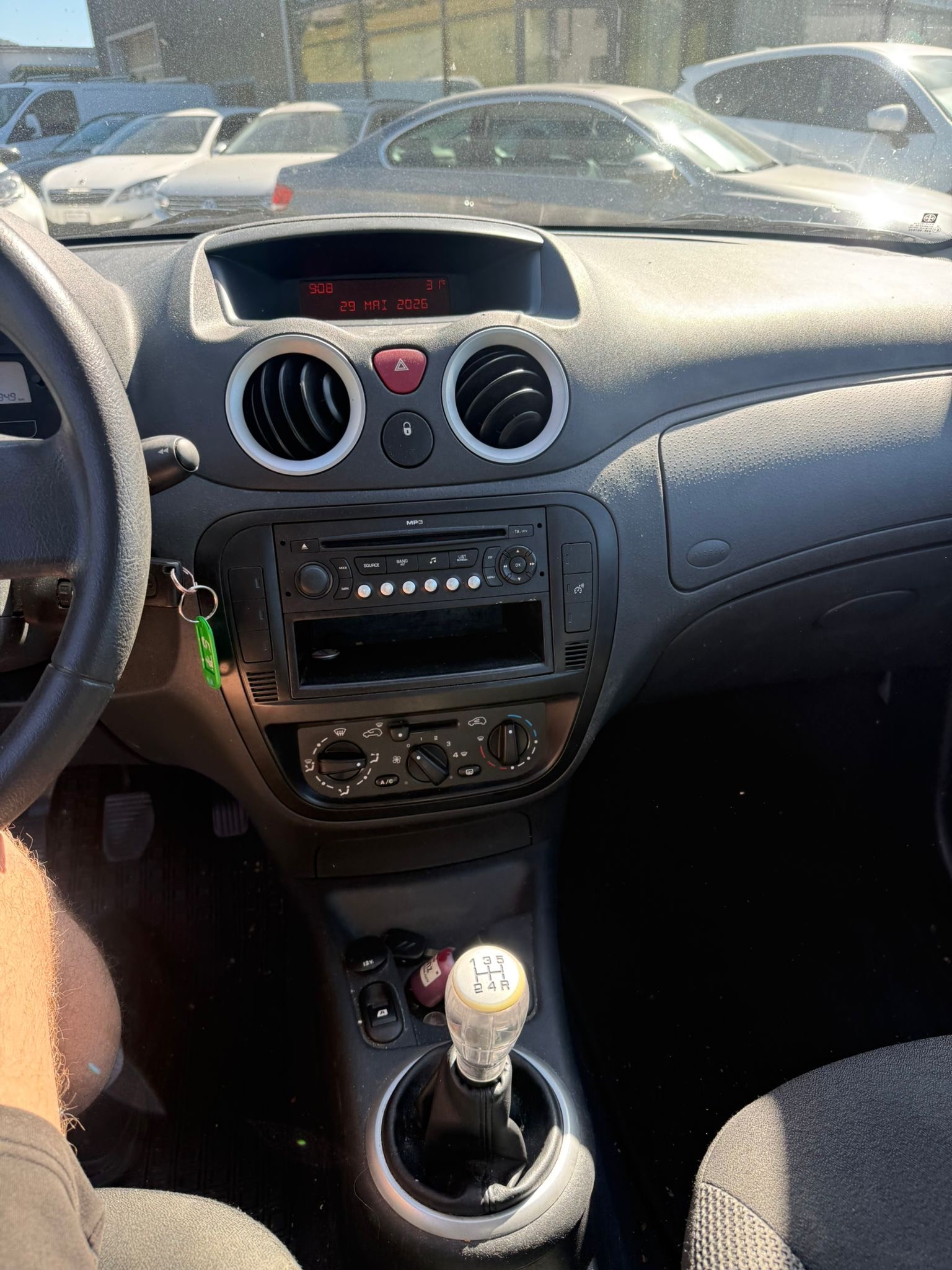 CITROEN C3 1.4i Exclusive-image-19