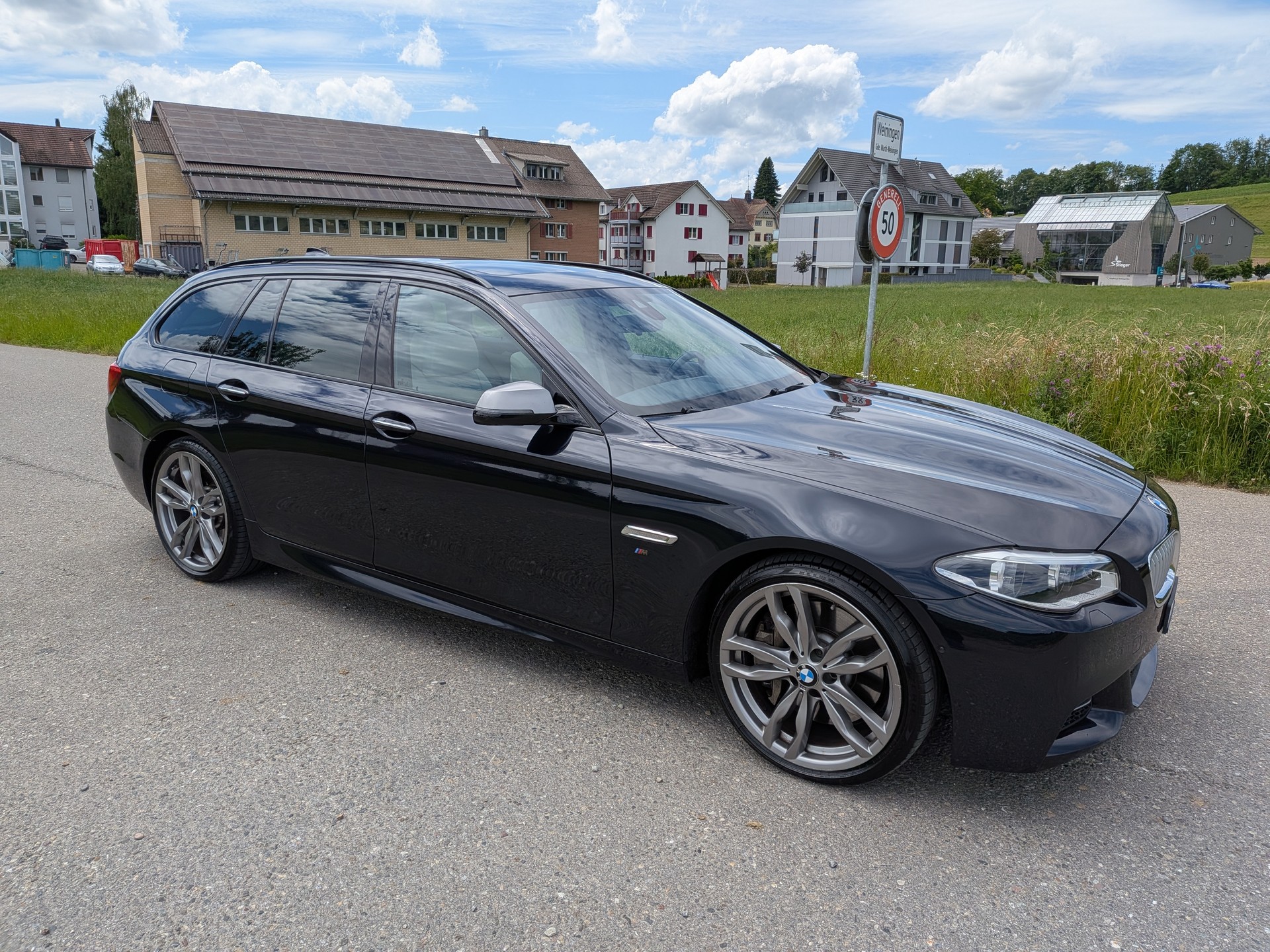 BMW M550d Touring xDrive Steptronic-image-6