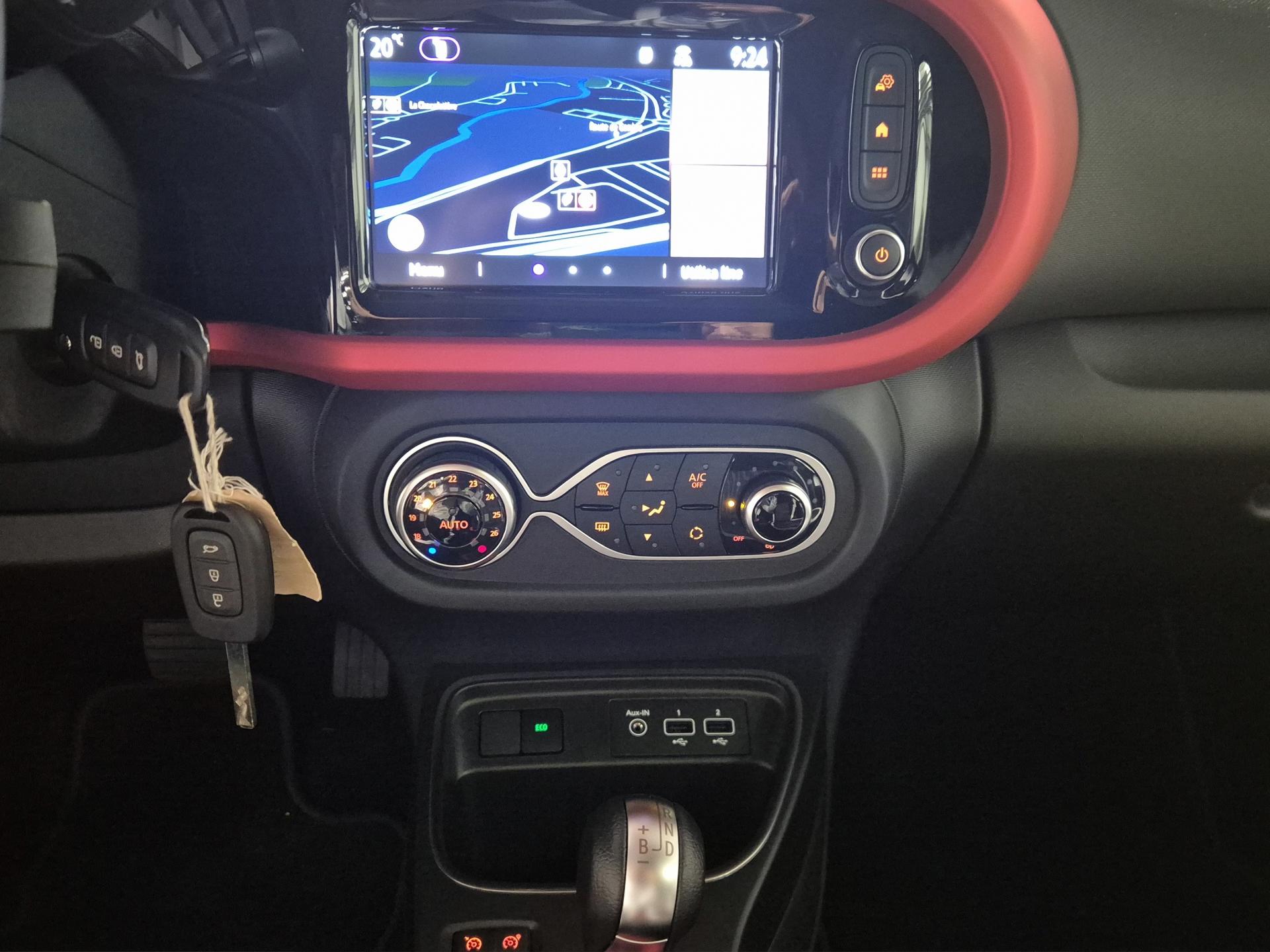 RENAULT Twingo Electric Techno-image-12
