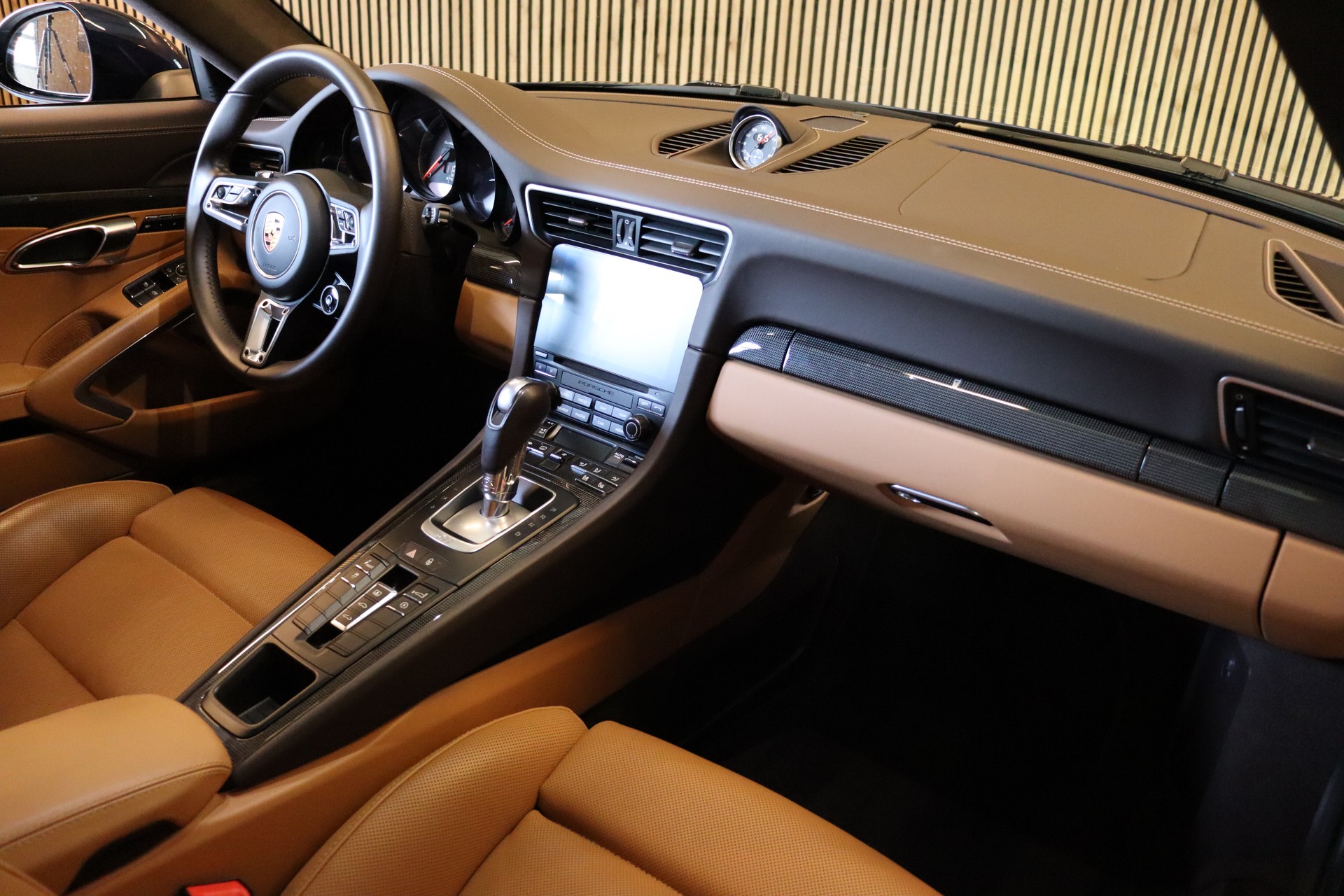 PORSCHE 911 Coupé 3.8 Turbo S PDK-image-12